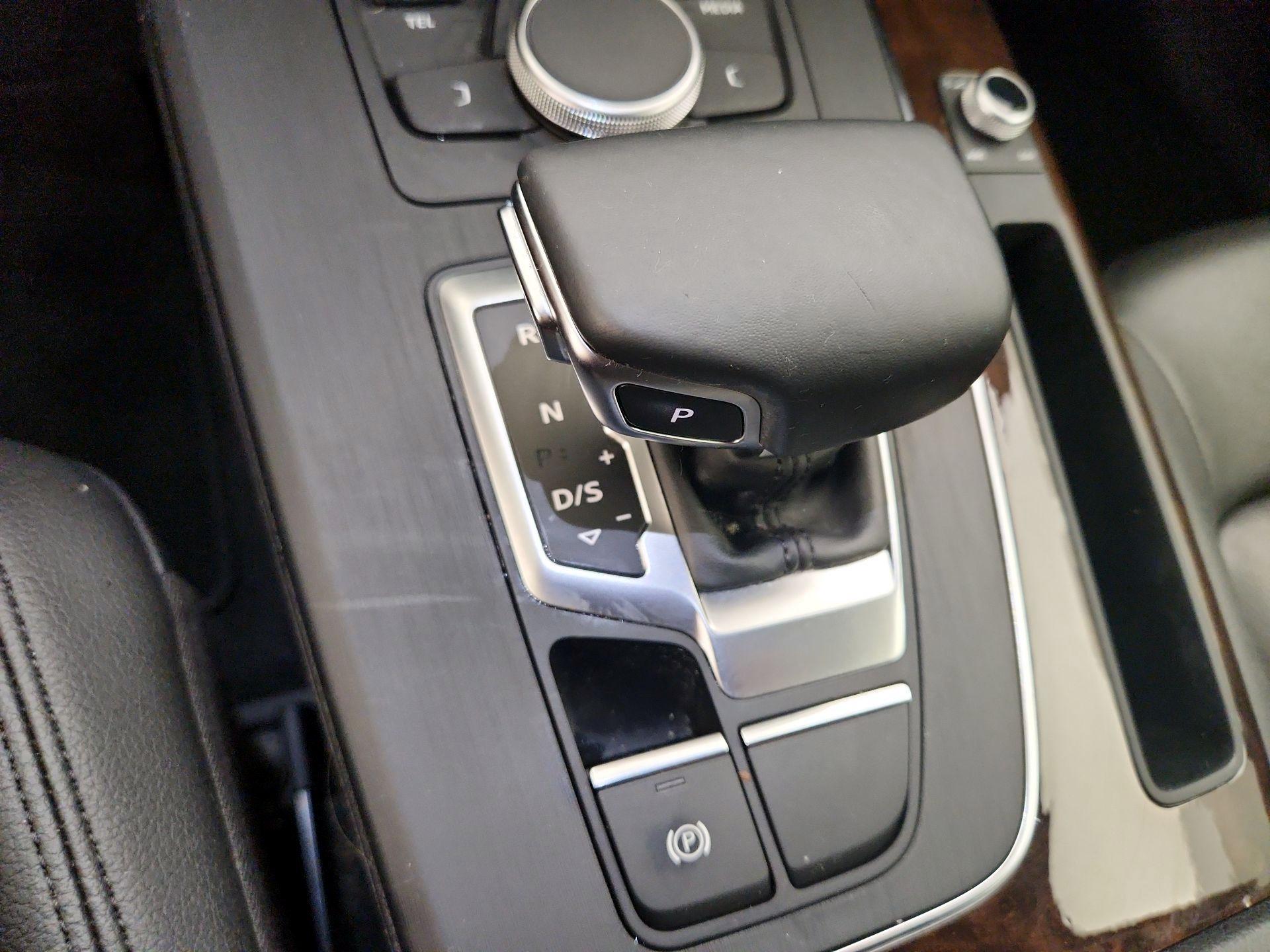 Thumbnail: 2019 Audi Q5 - 18