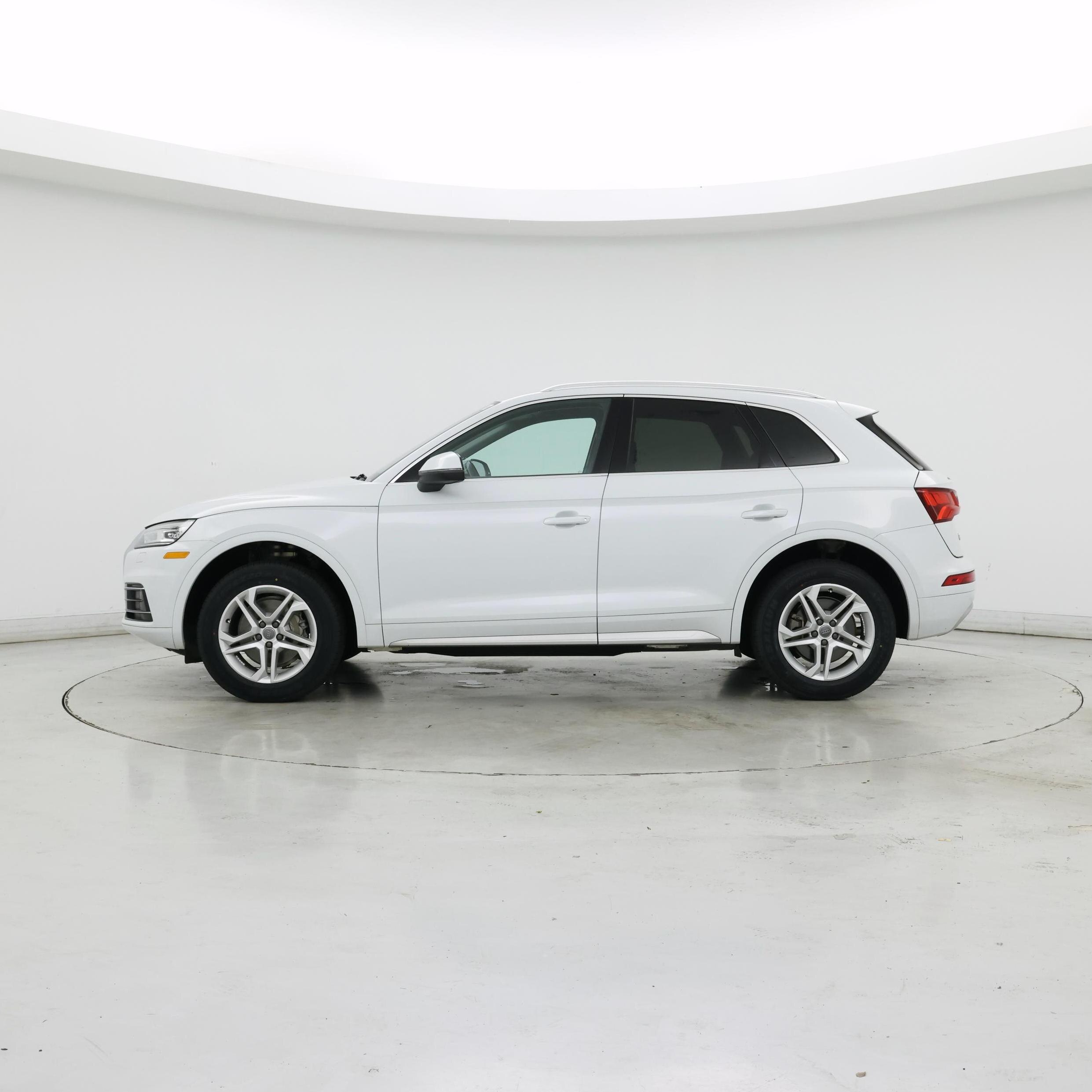 Thumbnail: 2019 Audi Q5 - 3