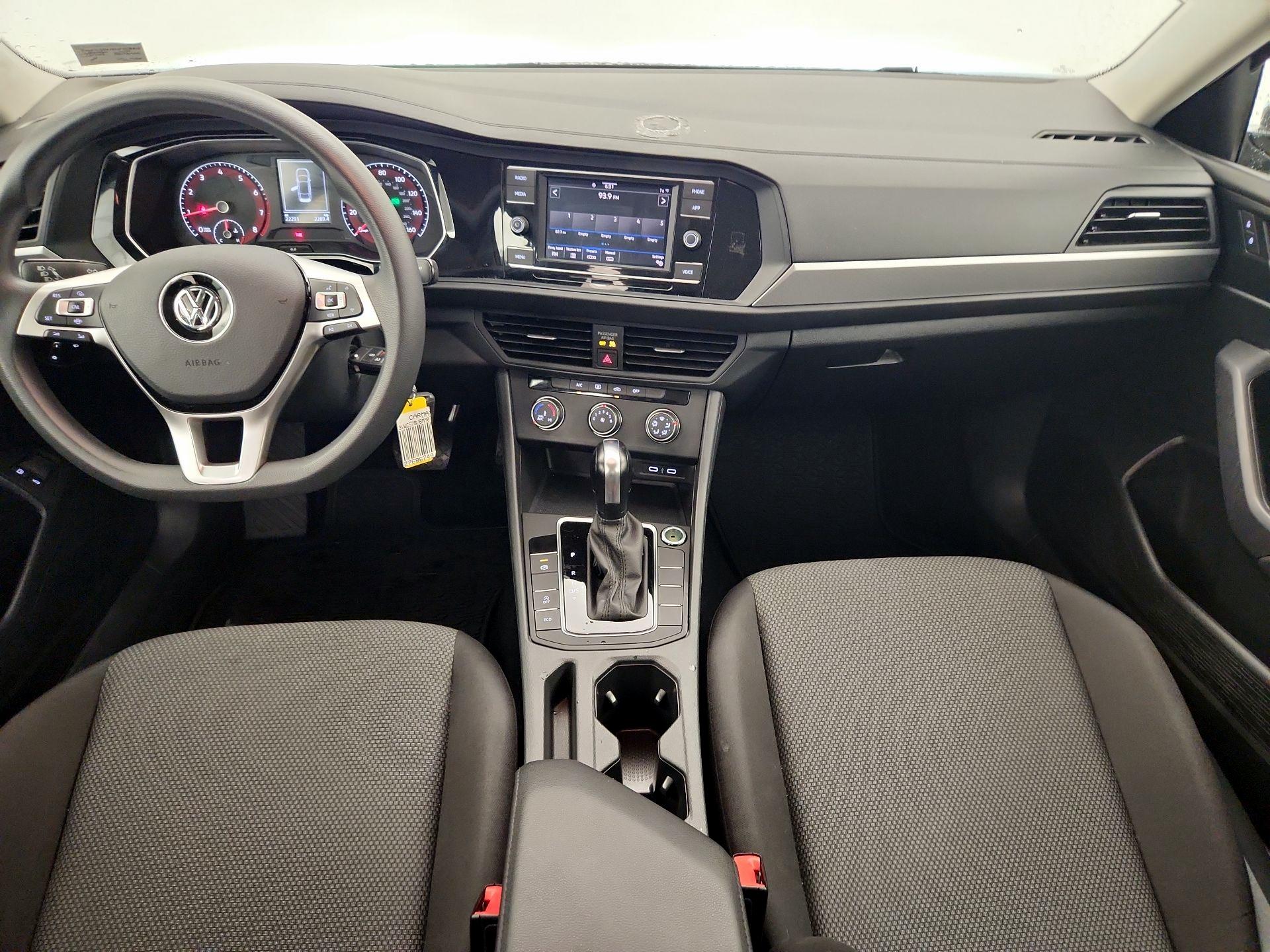 Thumbnail: 2021 Volkswagen Jetta - 9