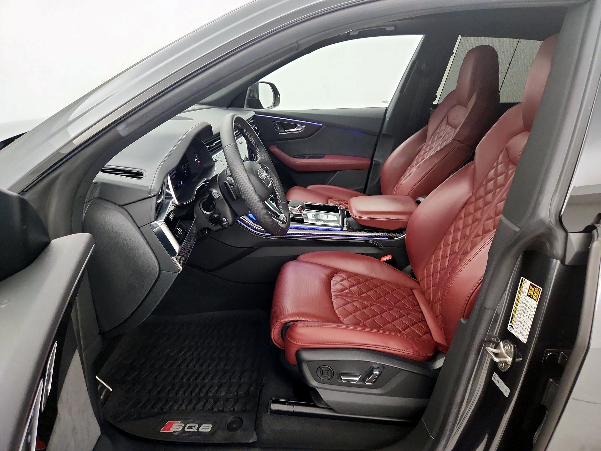 Thumbnail: 2021 Audi SQ8 - 11