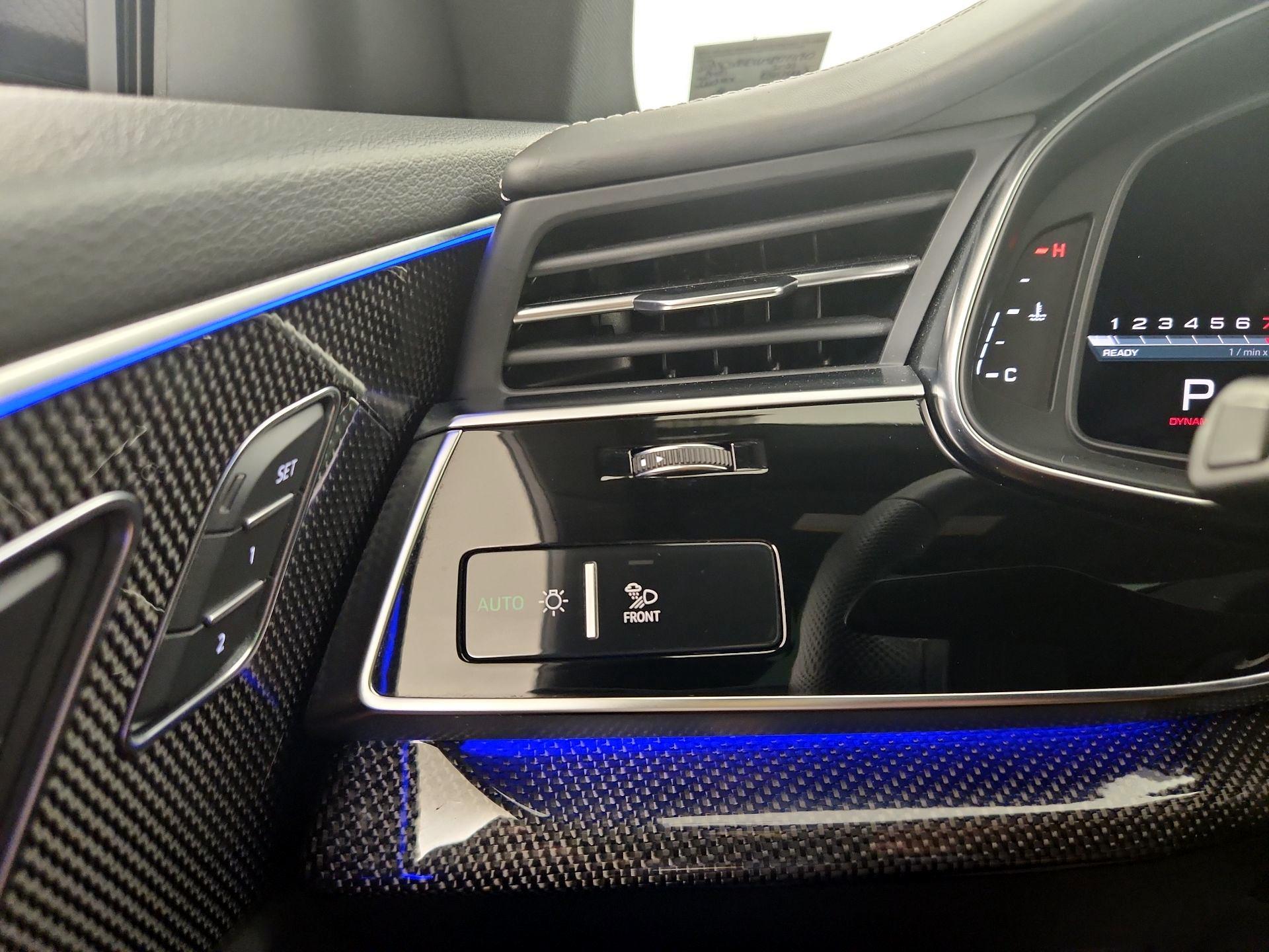 Thumbnail: 2021 Audi SQ8 - 13