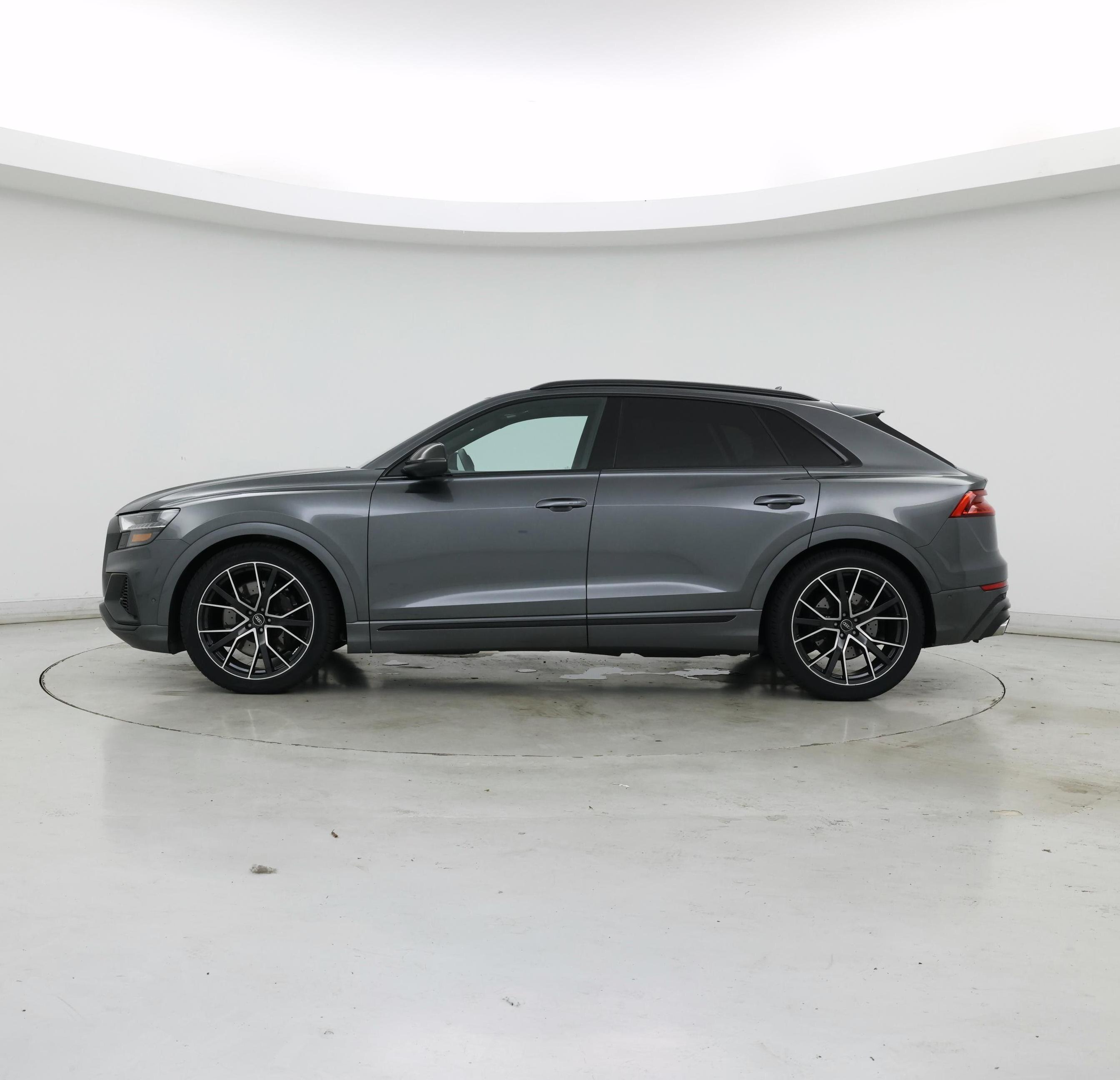 Thumbnail: 2021 Audi SQ8 - 3
