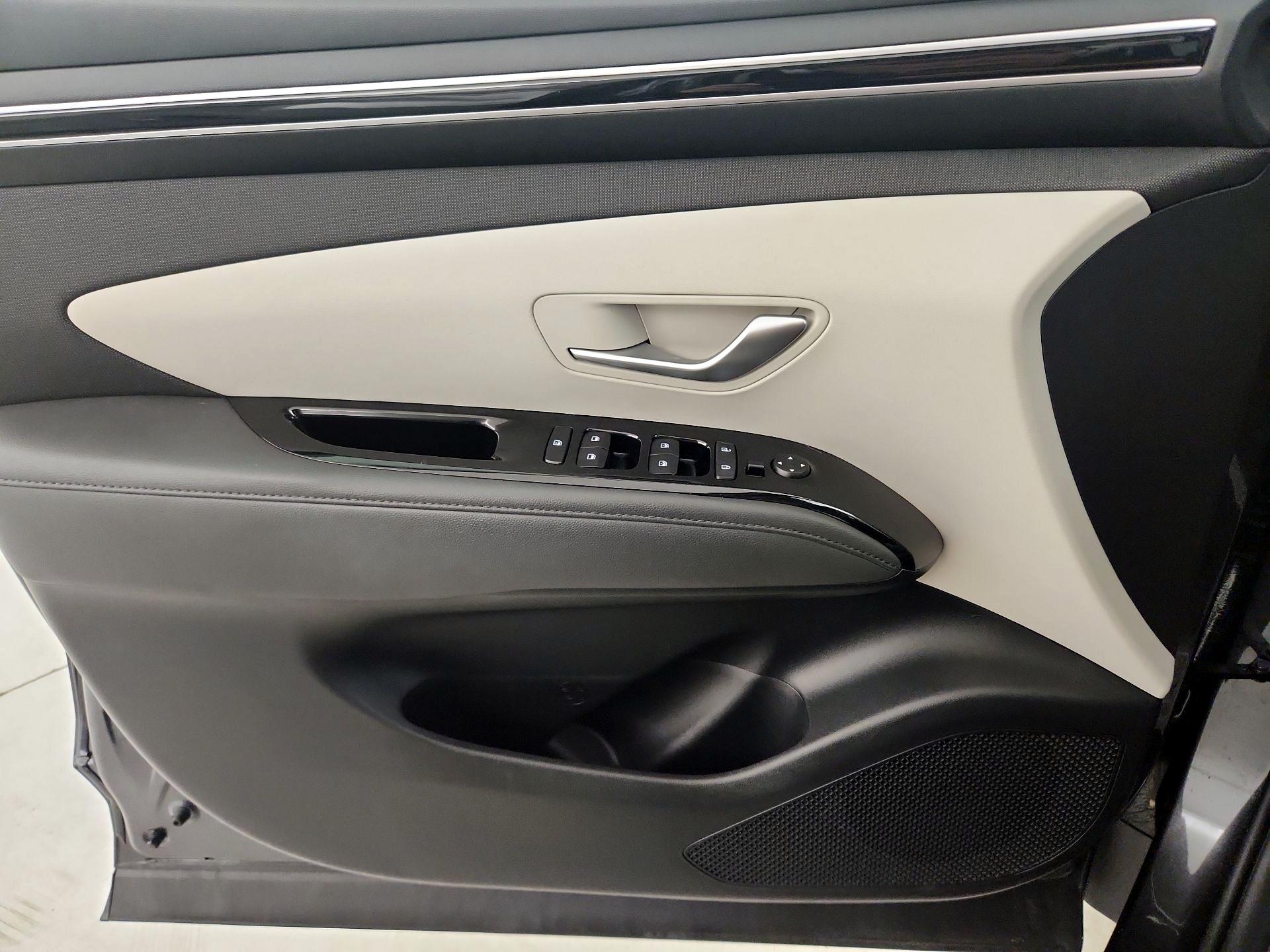 Thumbnail: 2022 Hyundai Tucson - 12