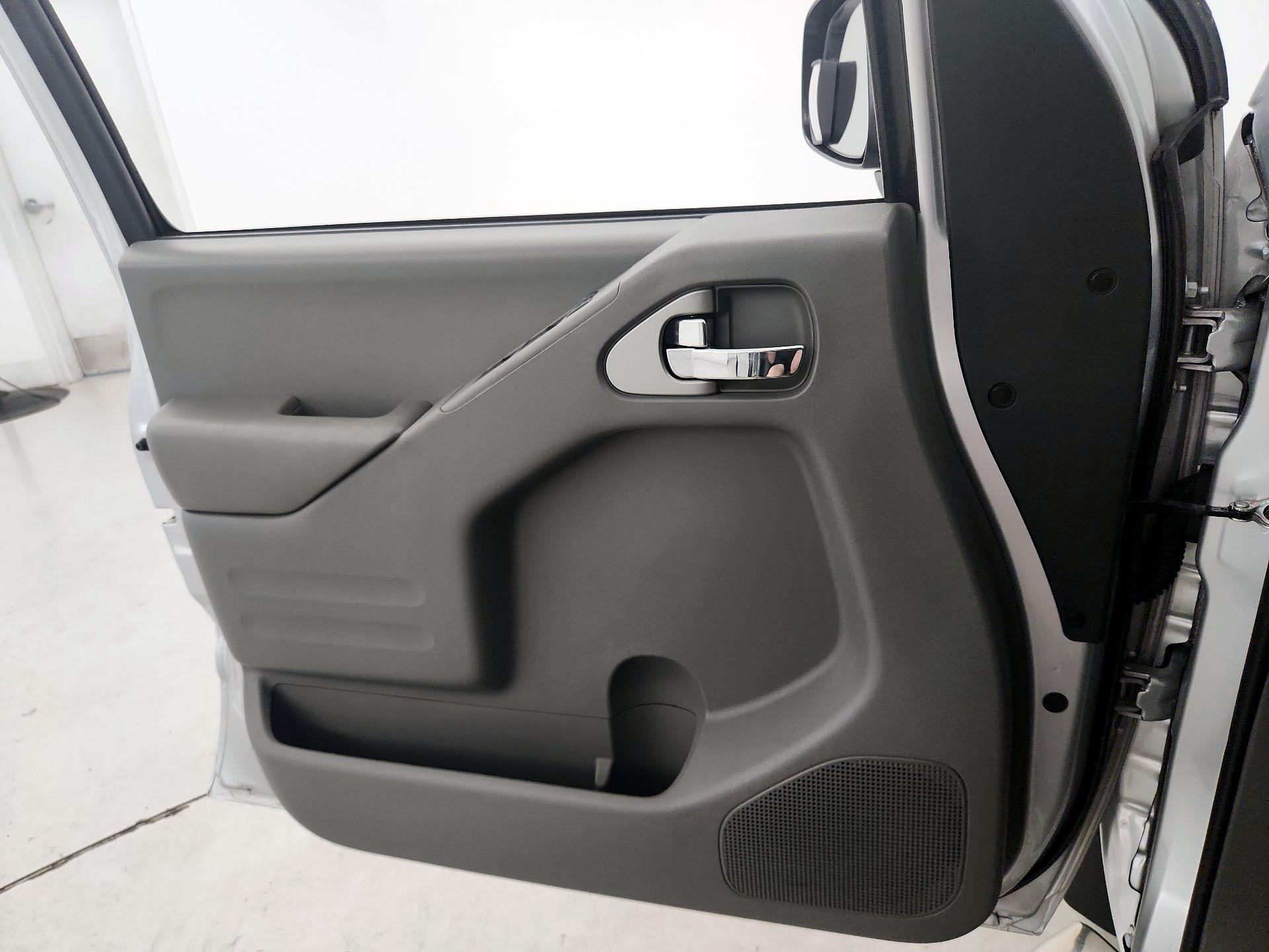Thumbnail: 2019 Nissan Frontier - 12