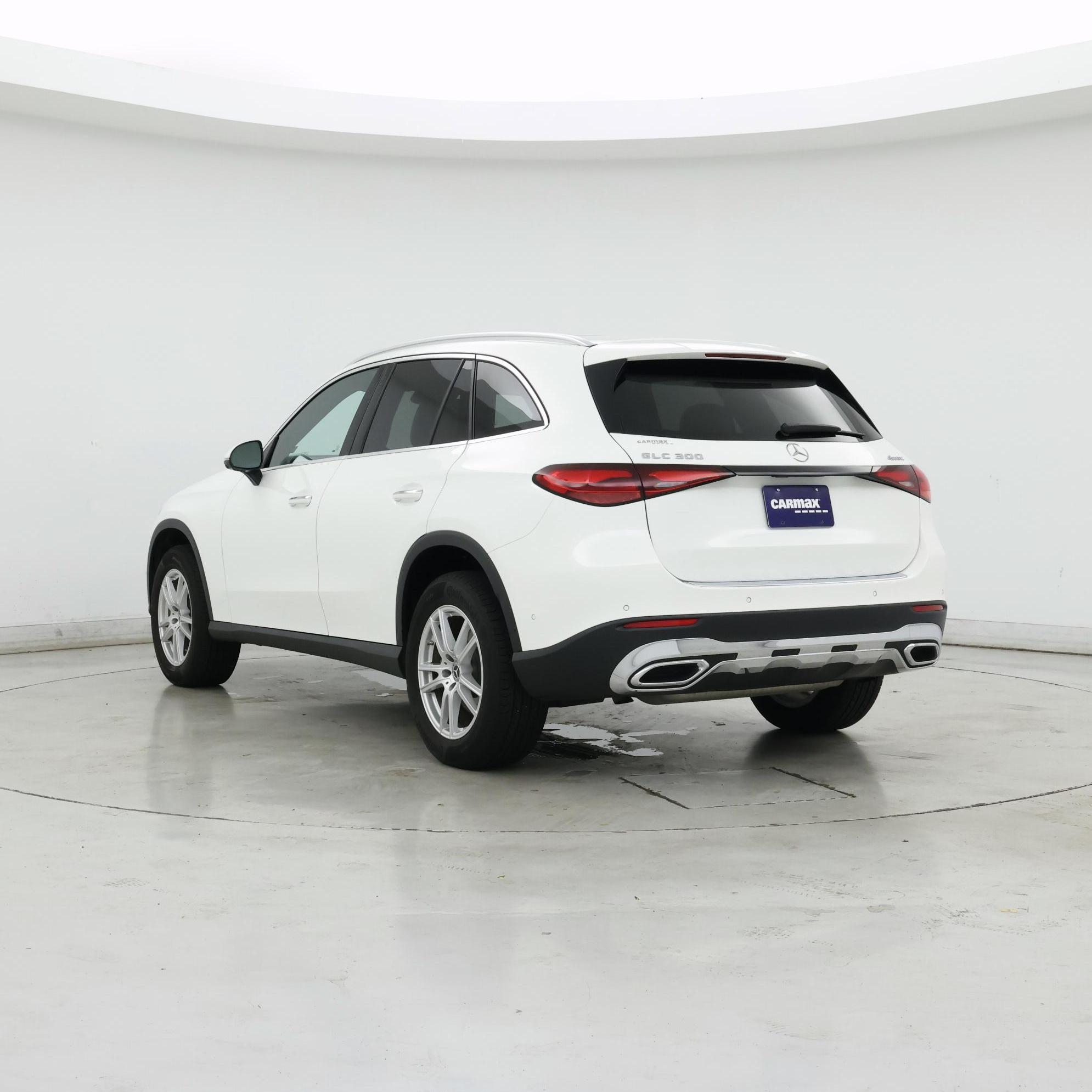 Thumbnail: 2023 Mercedes-Benz GLC - 2