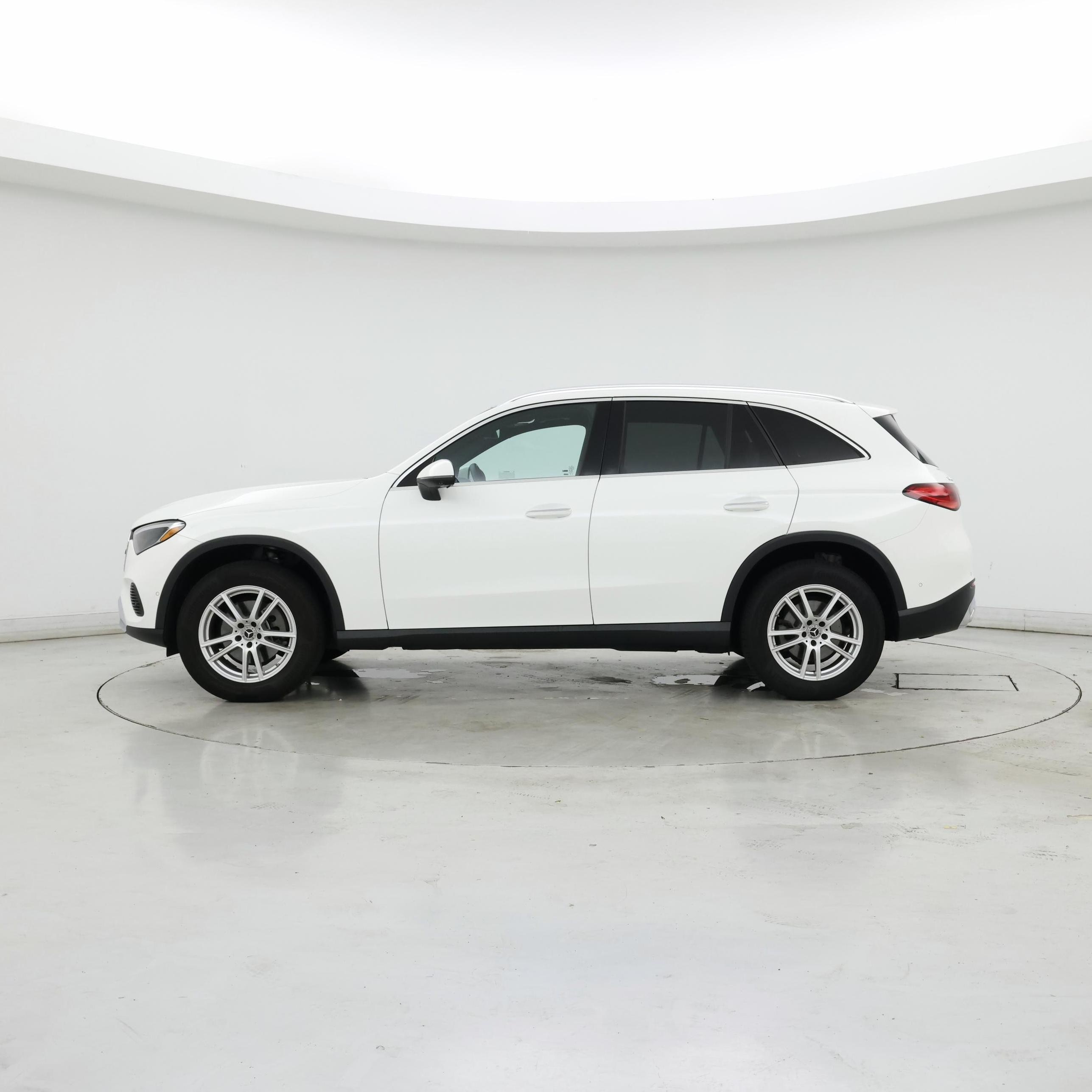 Thumbnail: 2023 Mercedes-Benz GLC - 3