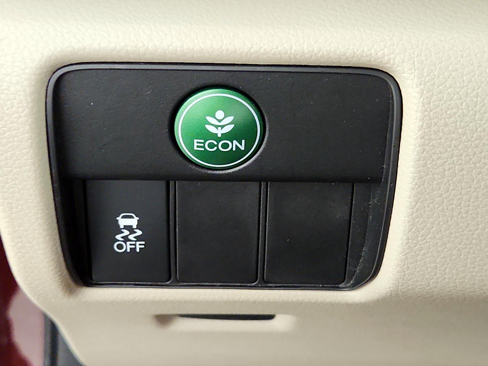 Thumbnail: 2013 Honda Accord - 13