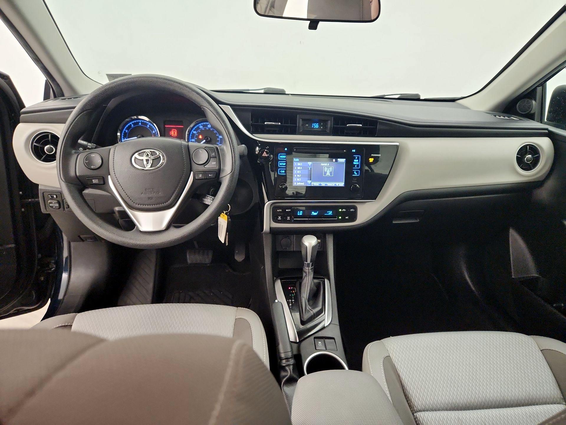 Thumbnail: 2017 Toyota Corolla - 9