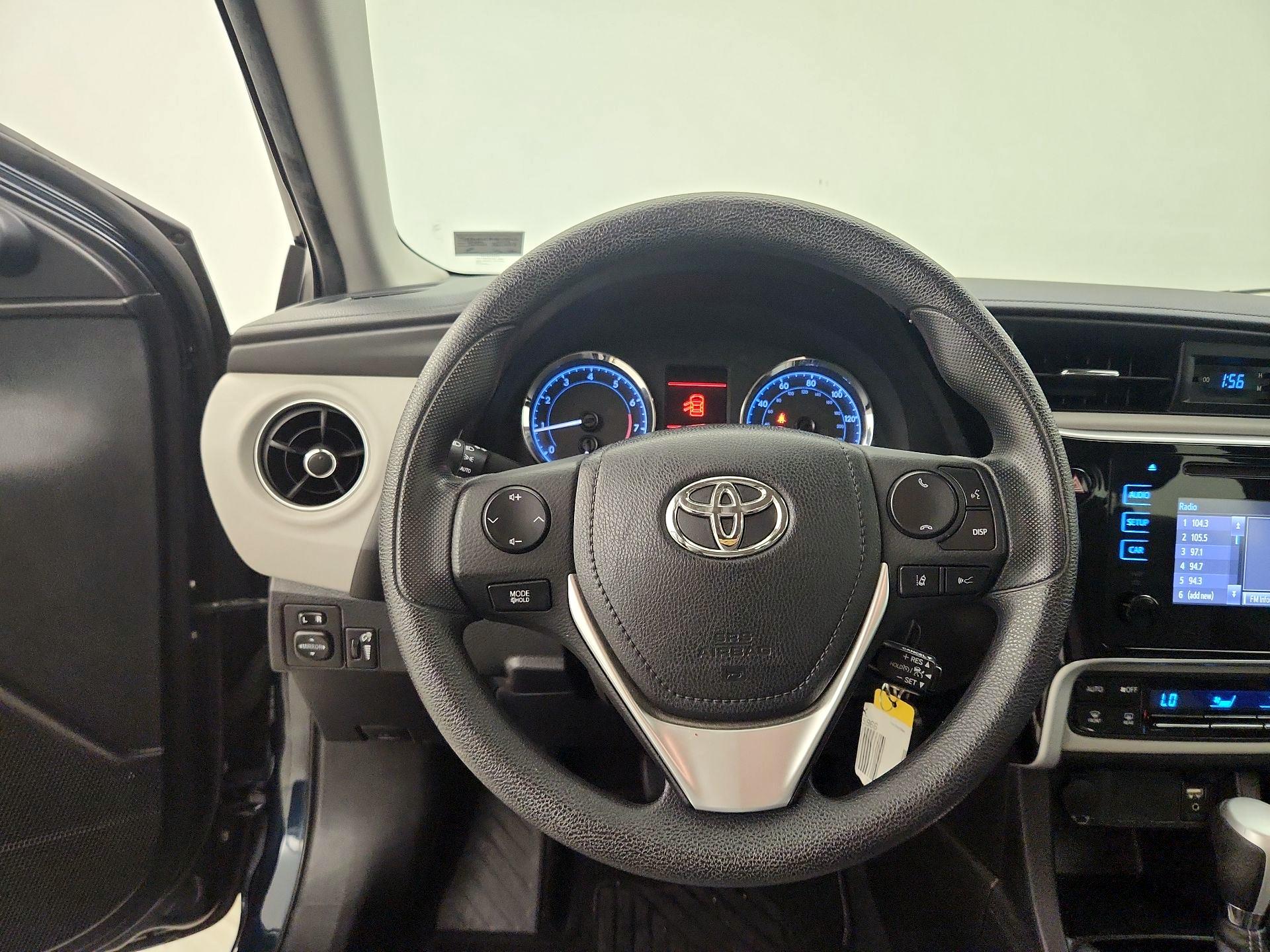 Thumbnail: 2017 Toyota Corolla - 10