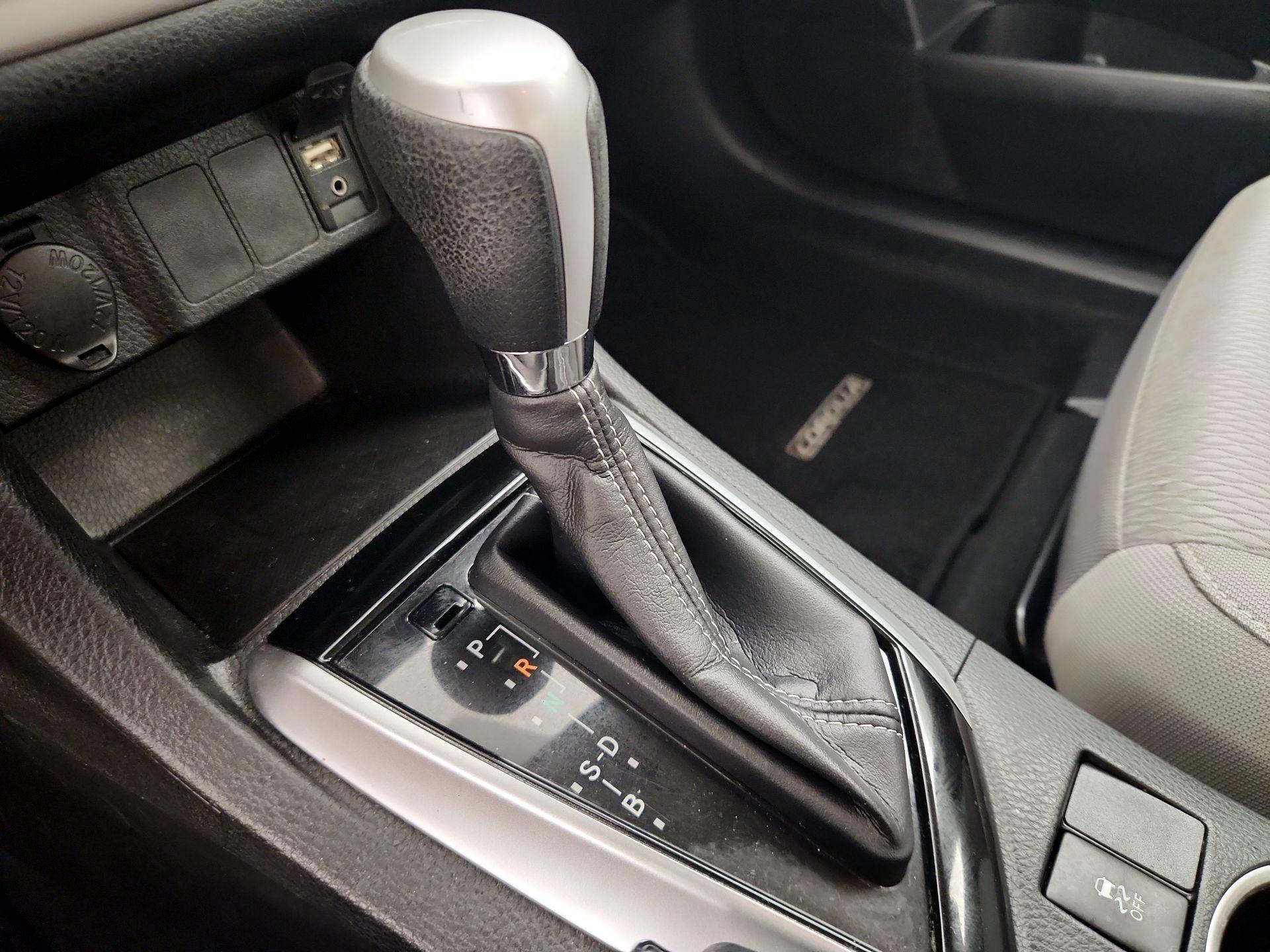 Thumbnail: 2017 Toyota Corolla - 17