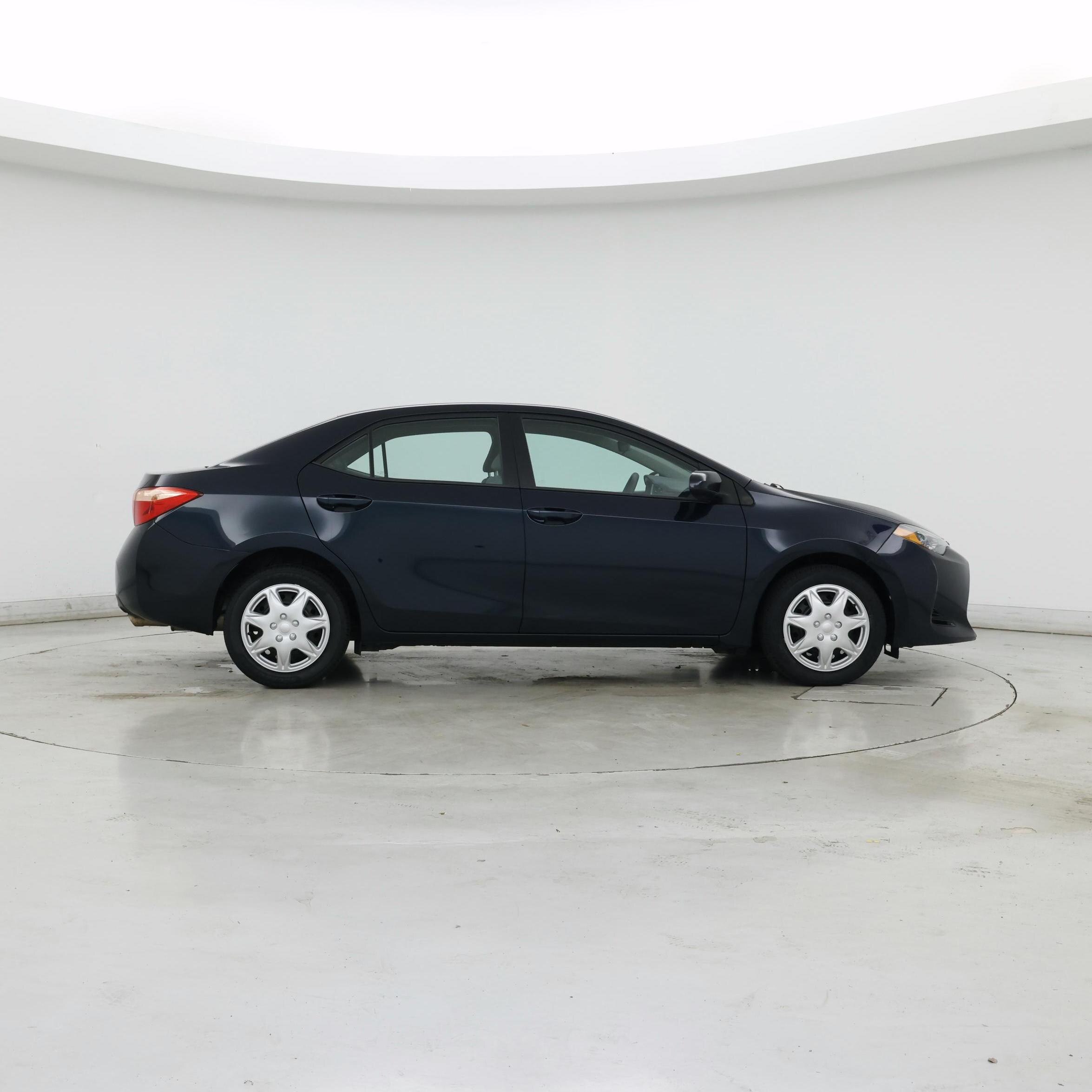 Thumbnail: 2017 Toyota Corolla - 7