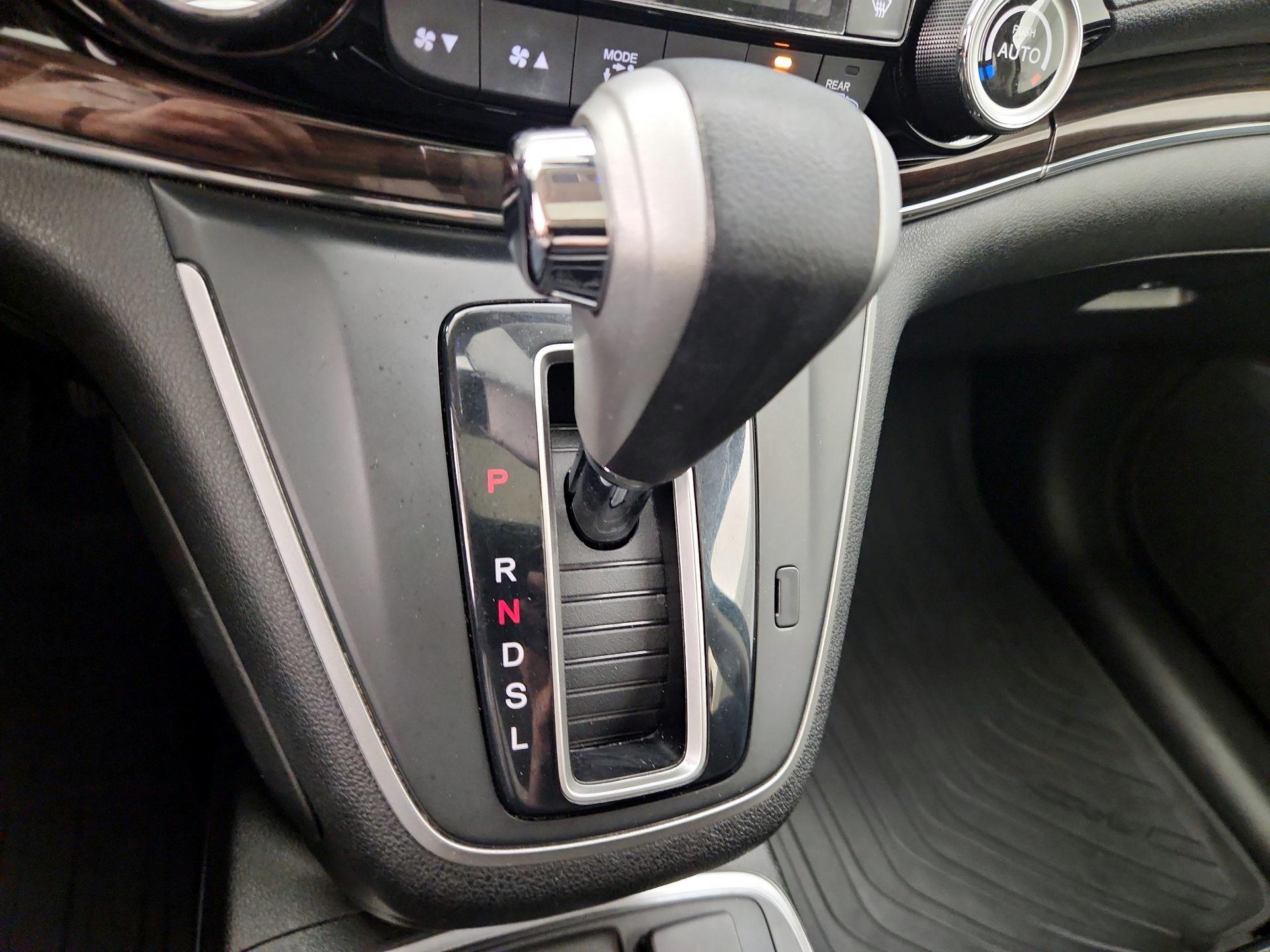 Thumbnail: 2015 Honda CR-V - 17