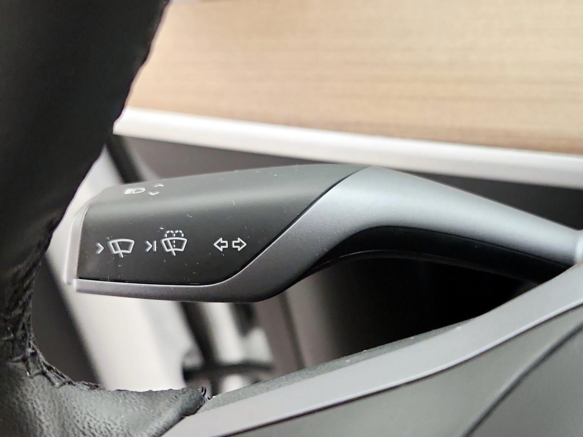 Thumbnail: 2023 Tesla Model Y - 13