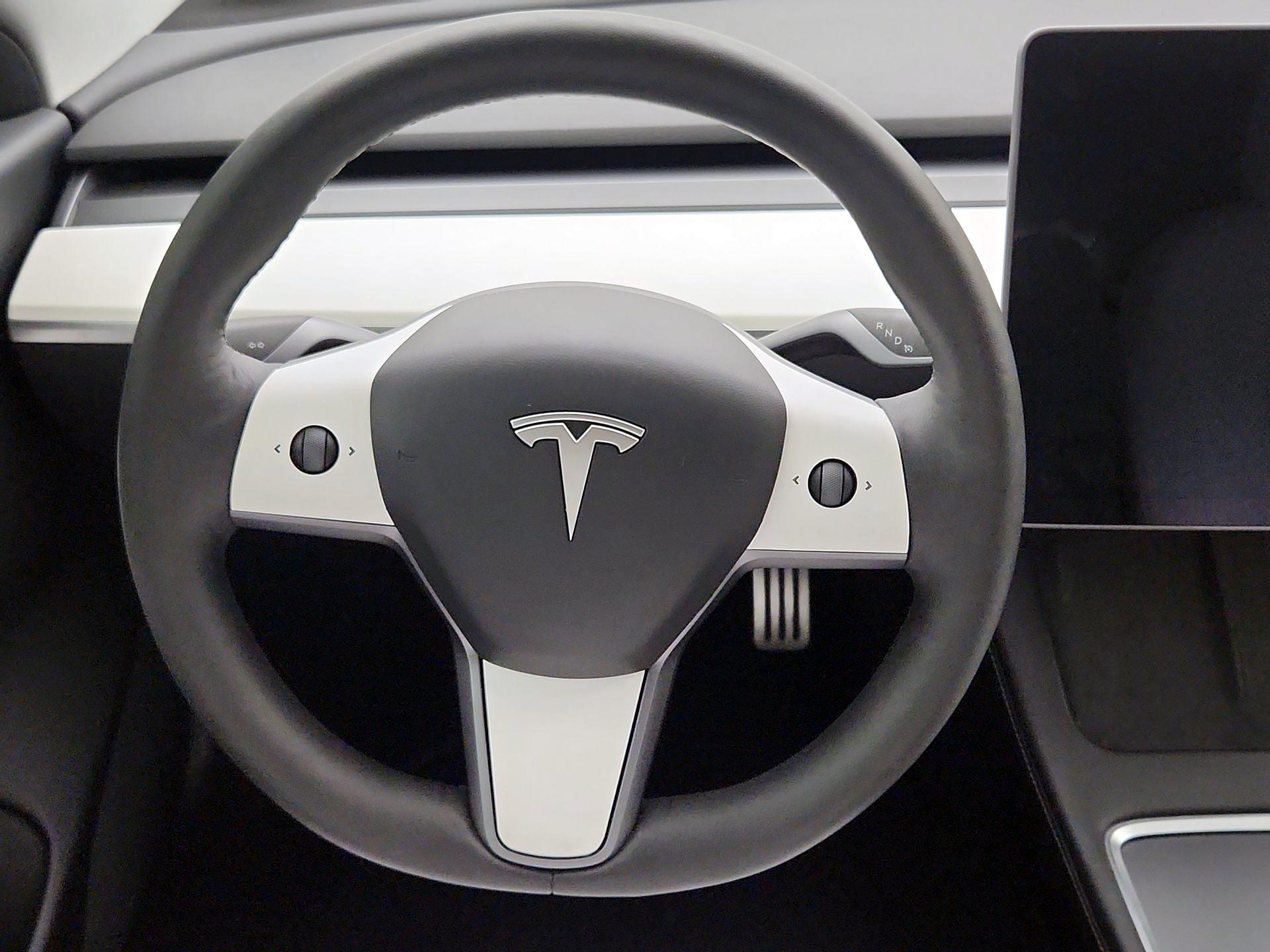 Thumbnail: 2021 Tesla Model 3 - 10