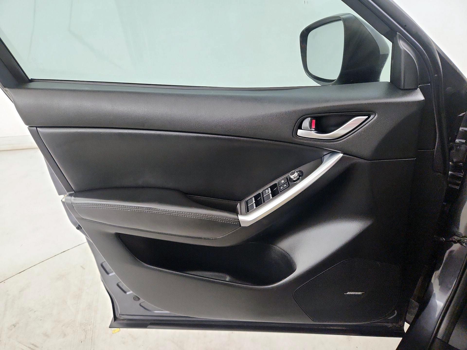Thumbnail: 2016 Mazda CX-5 - 12