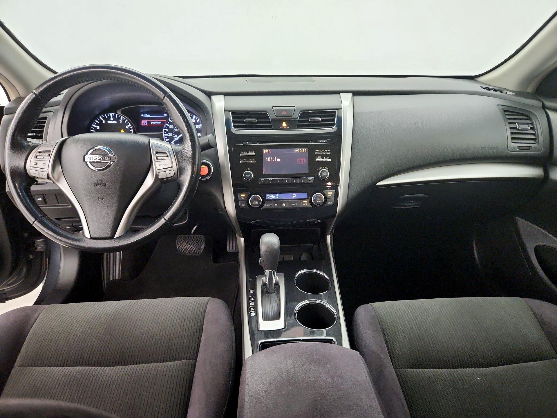 Thumbnail: 2013 Nissan Altima - 9