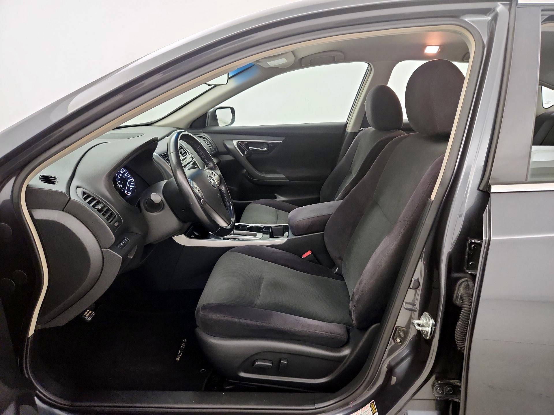 Thumbnail: 2013 Nissan Altima - 11