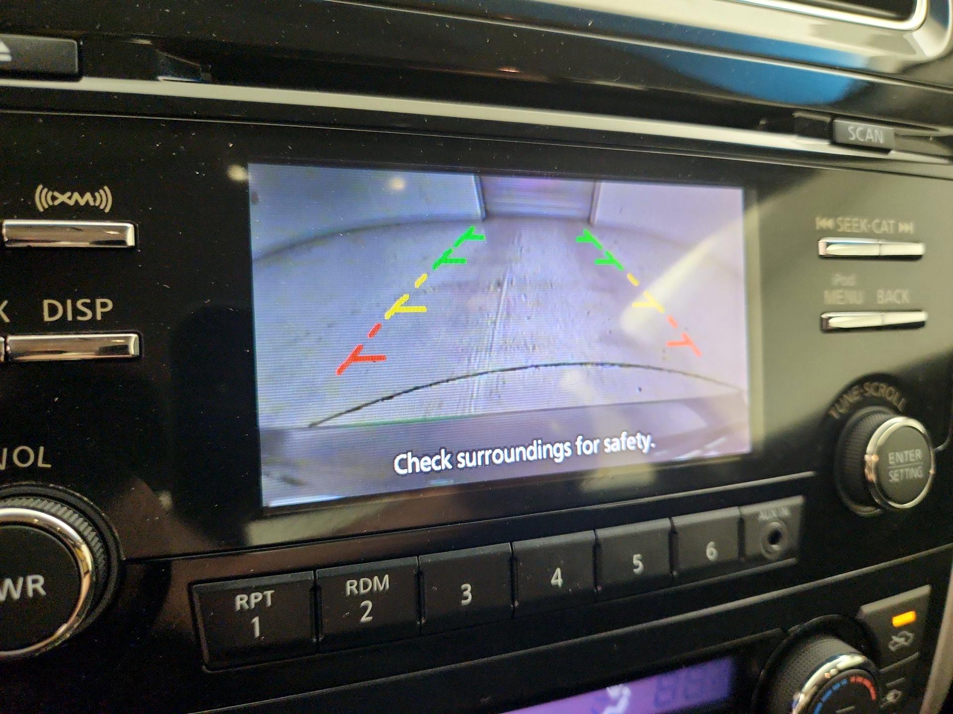 Thumbnail: 2013 Nissan Altima - 14