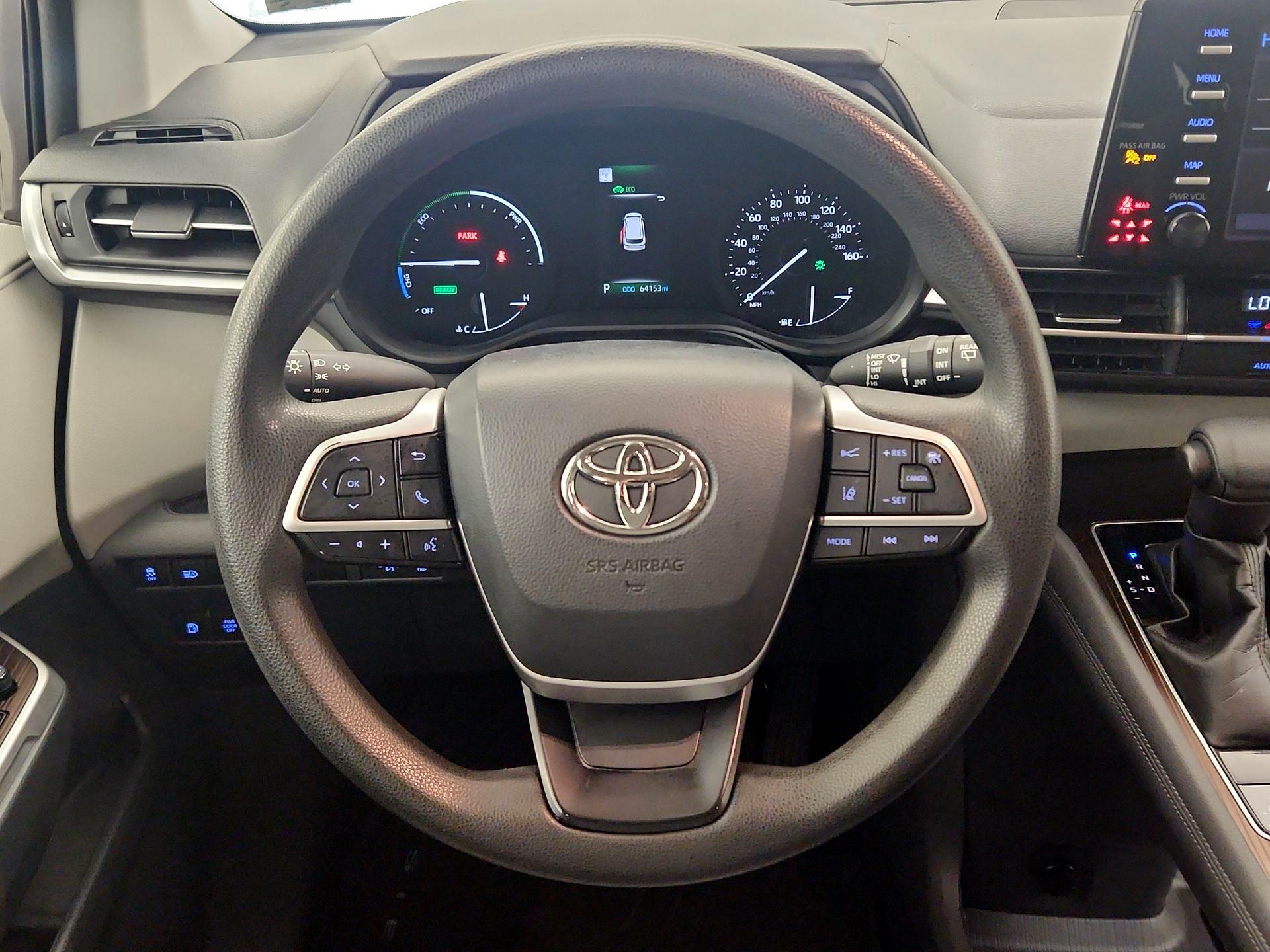 Thumbnail: 2021 Toyota Sienna - 10