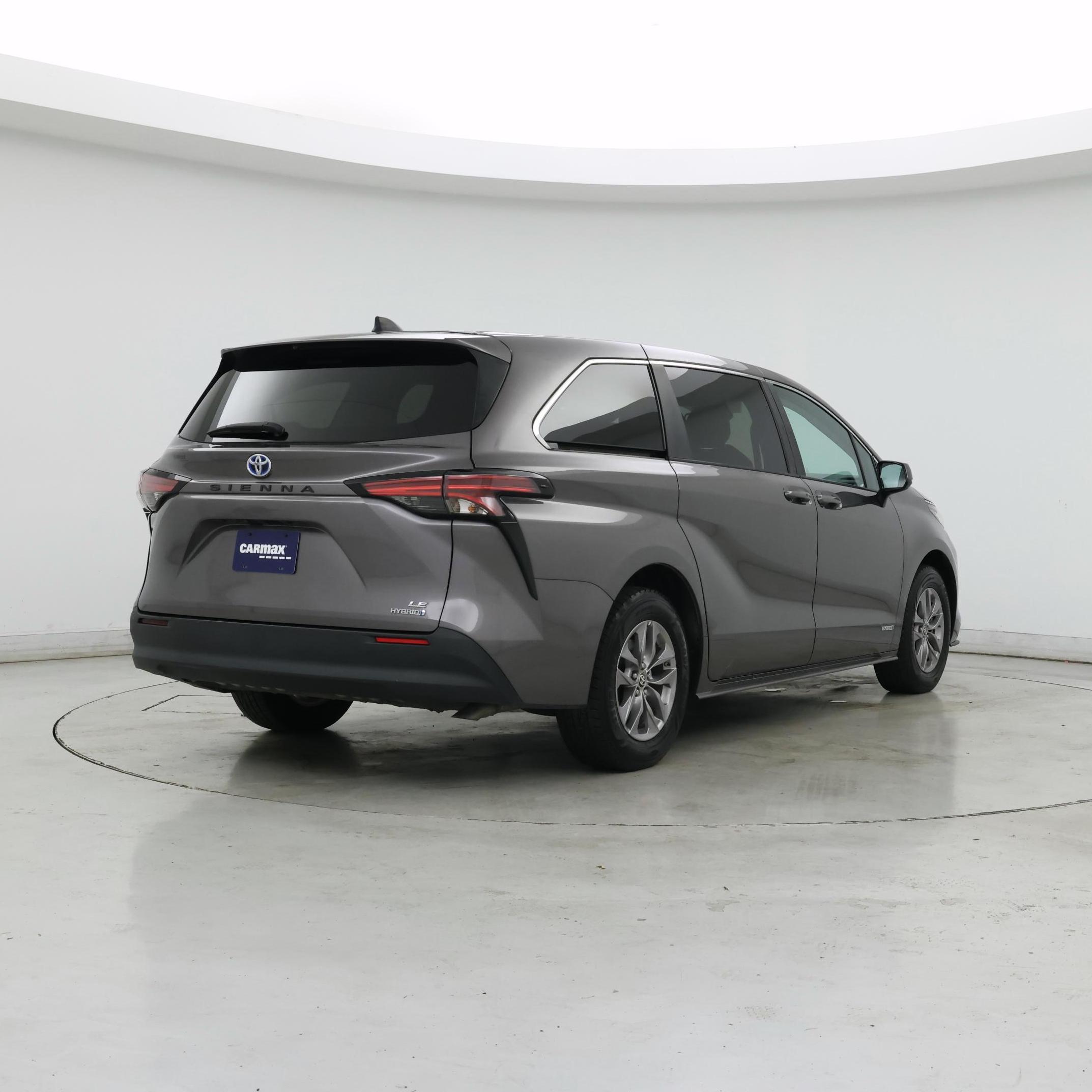 Thumbnail: 2021 Toyota Sienna - 8