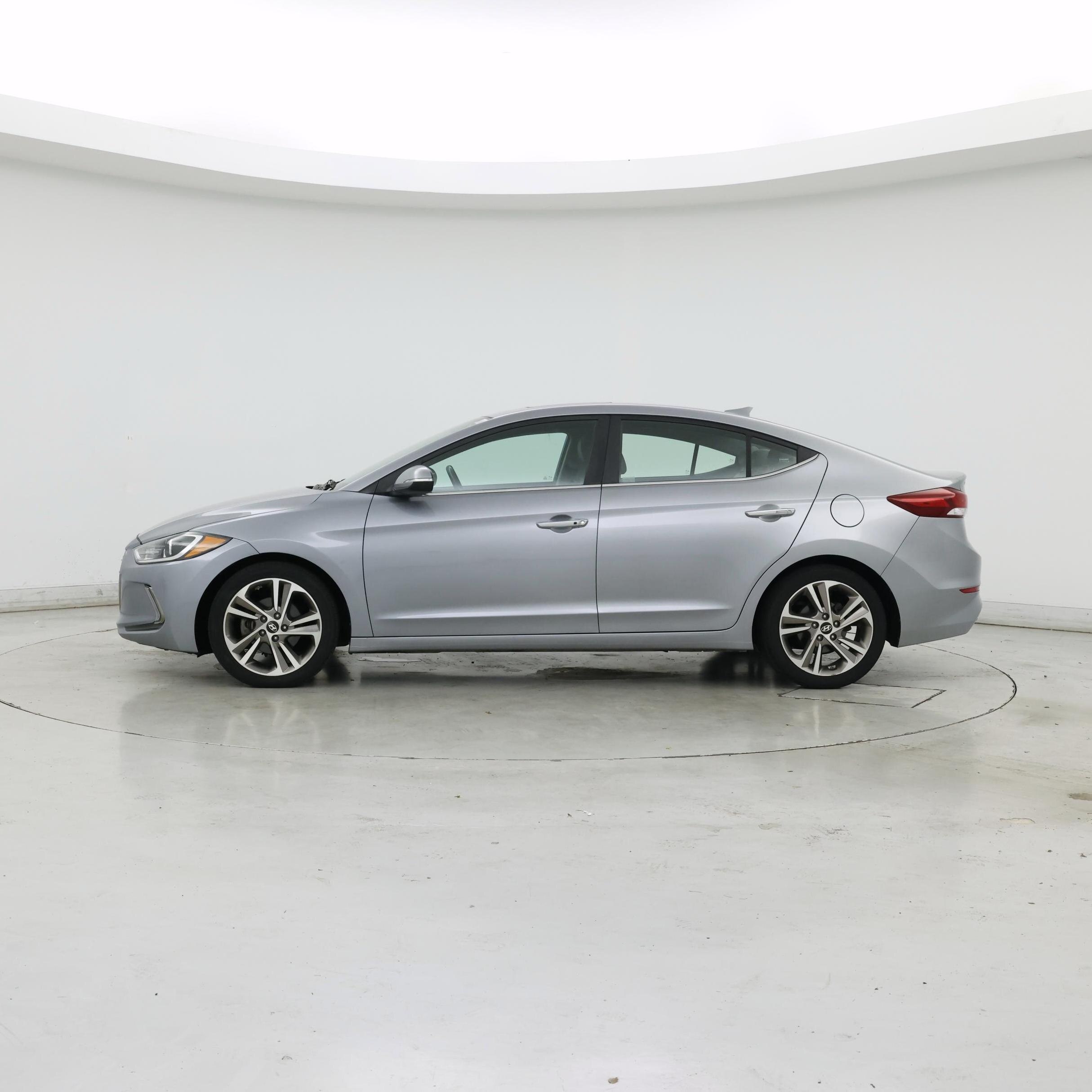 Thumbnail: 2017 Hyundai Elantra - 3