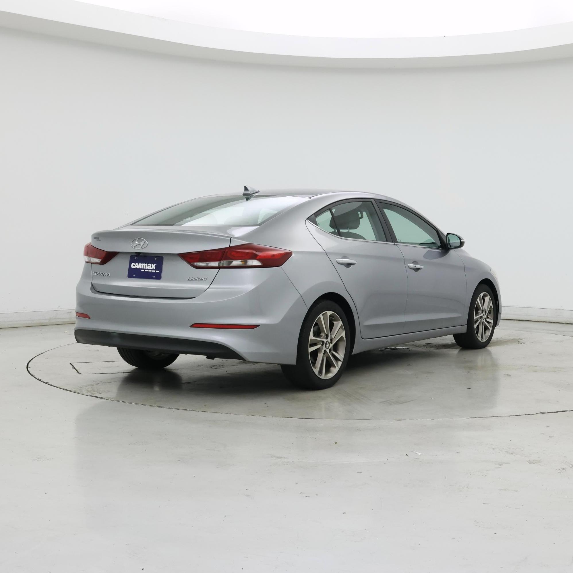 Thumbnail: 2017 Hyundai Elantra - 8