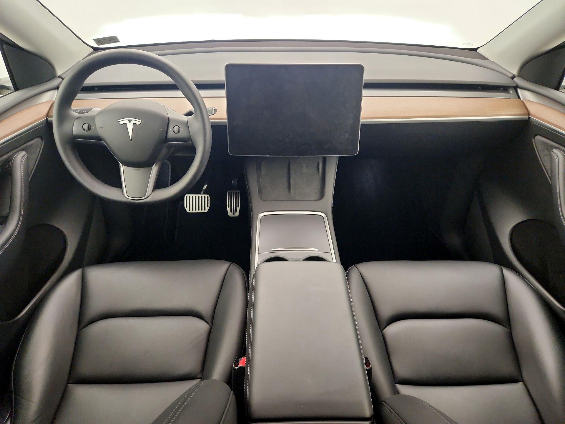 Thumbnail: 2023 Tesla Model Y - 9