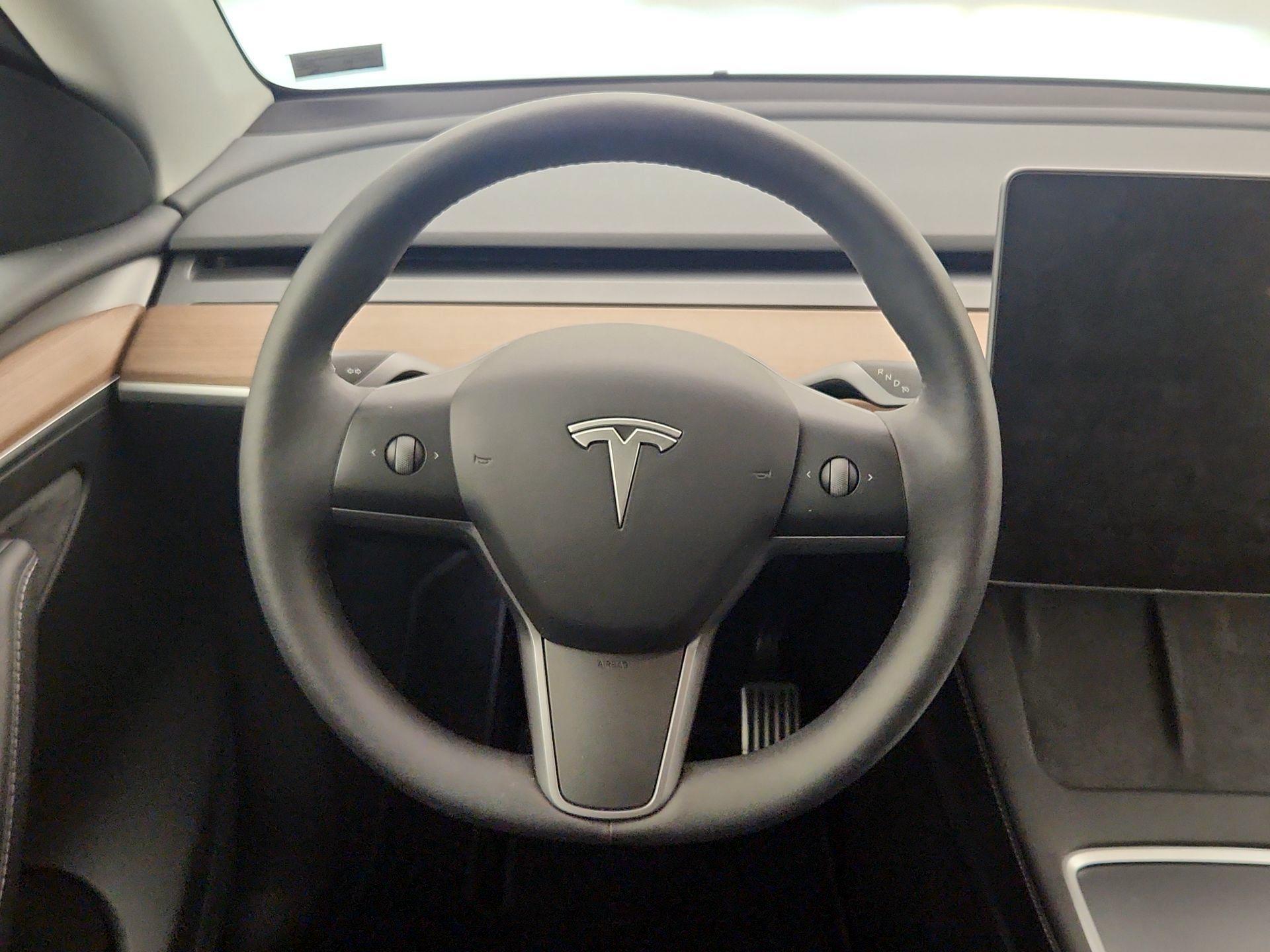 Thumbnail: 2023 Tesla Model Y - 10