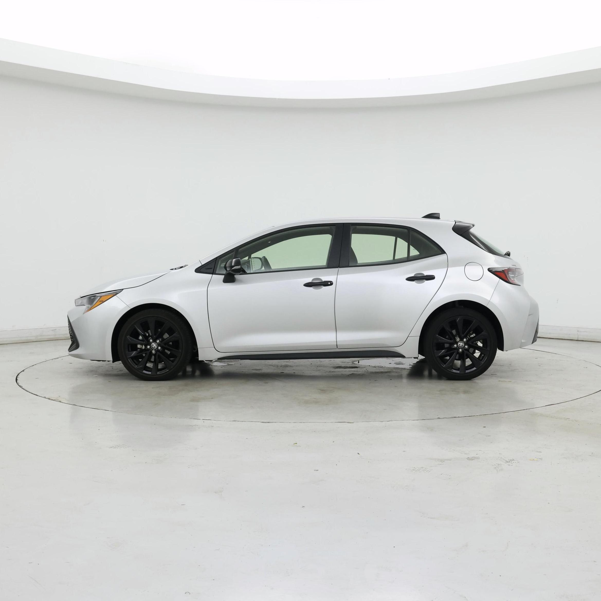 Thumbnail: 2022 Toyota Corolla - 3