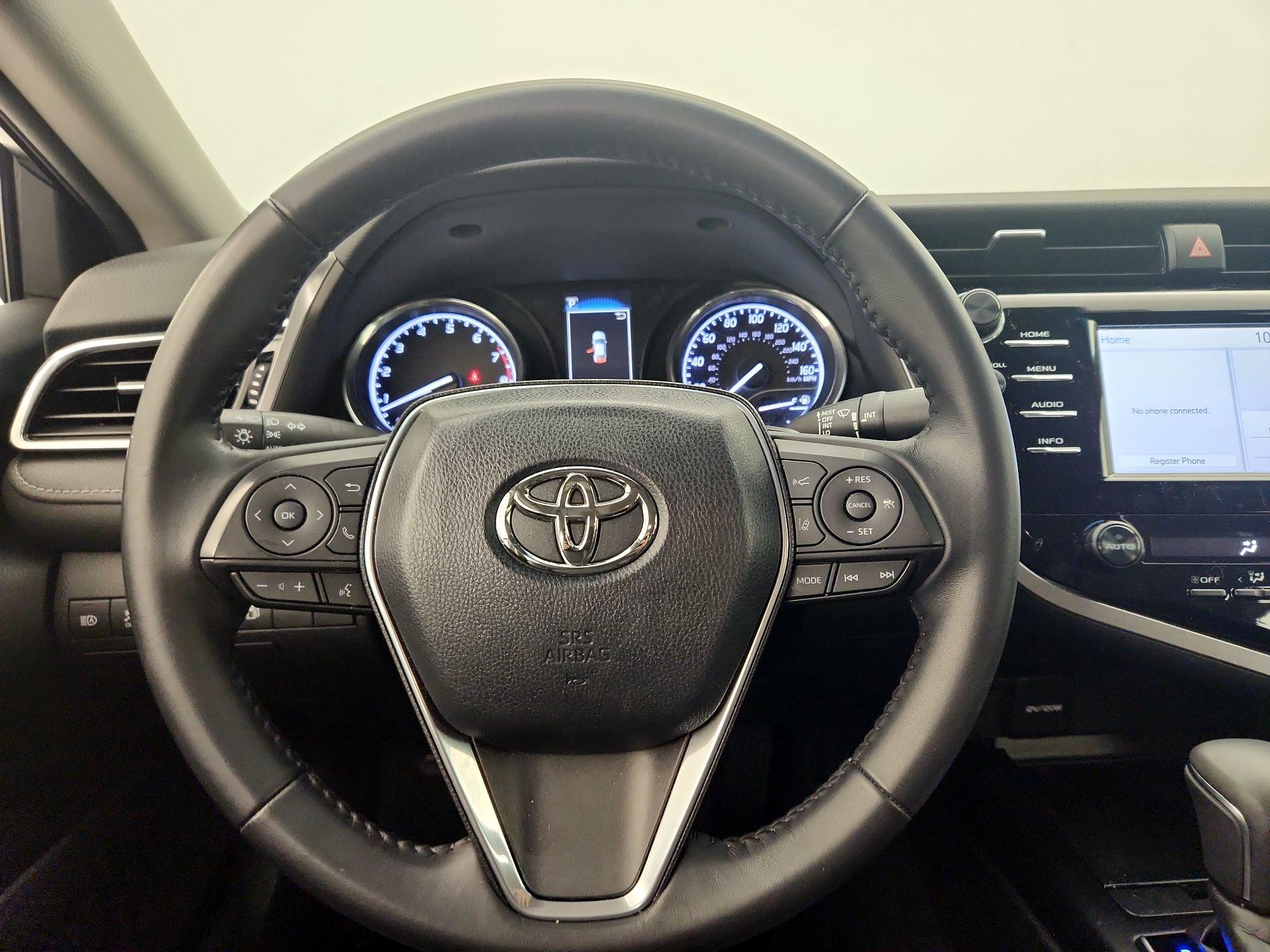 Thumbnail: 2018 Toyota Camry - 10