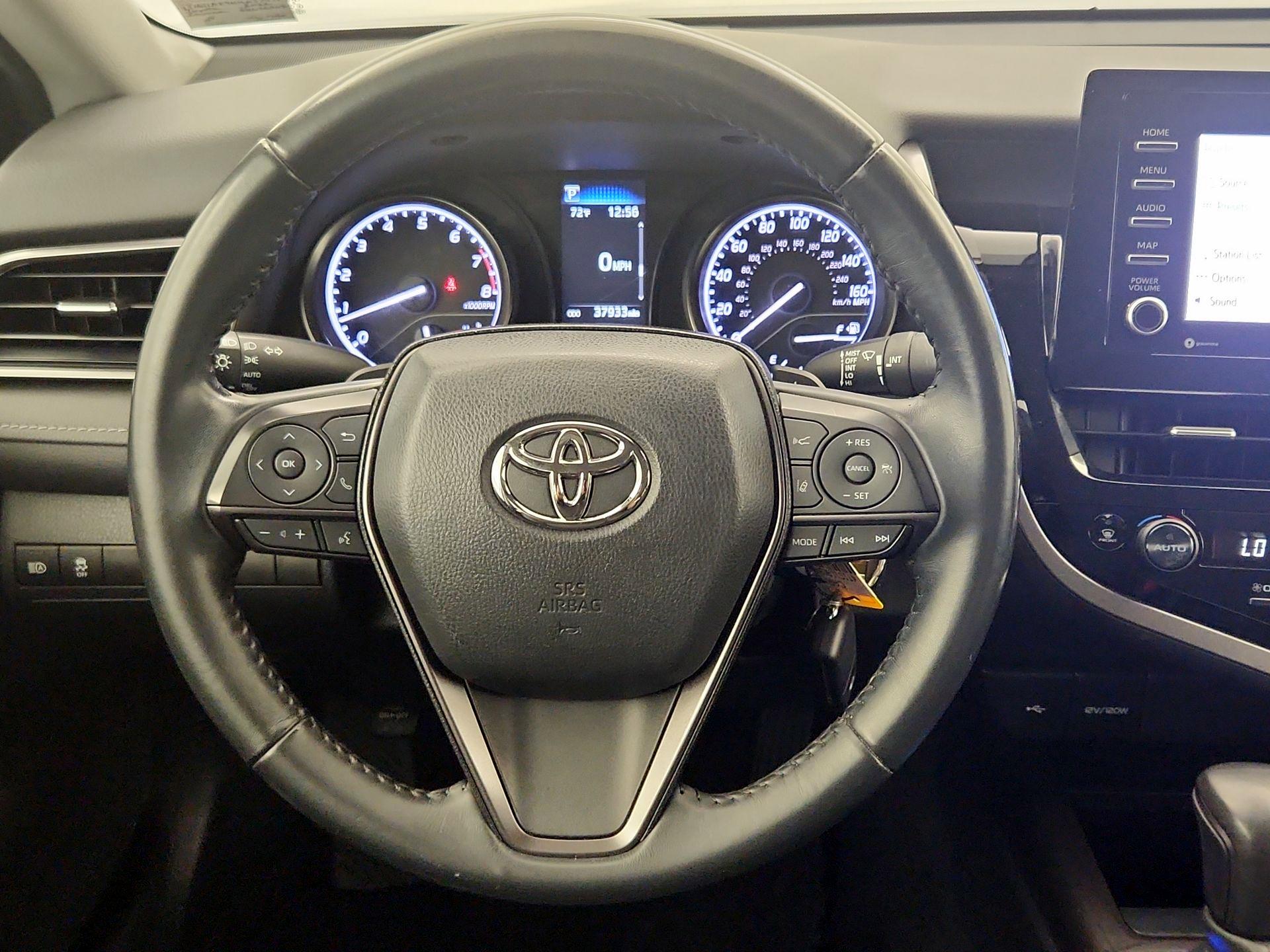 Thumbnail: 2022 Toyota Camry - 10