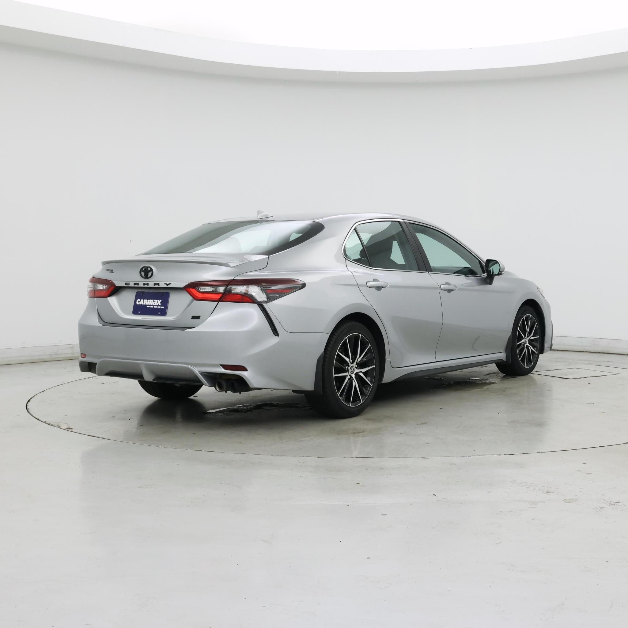 Thumbnail: 2022 Toyota Camry - 8