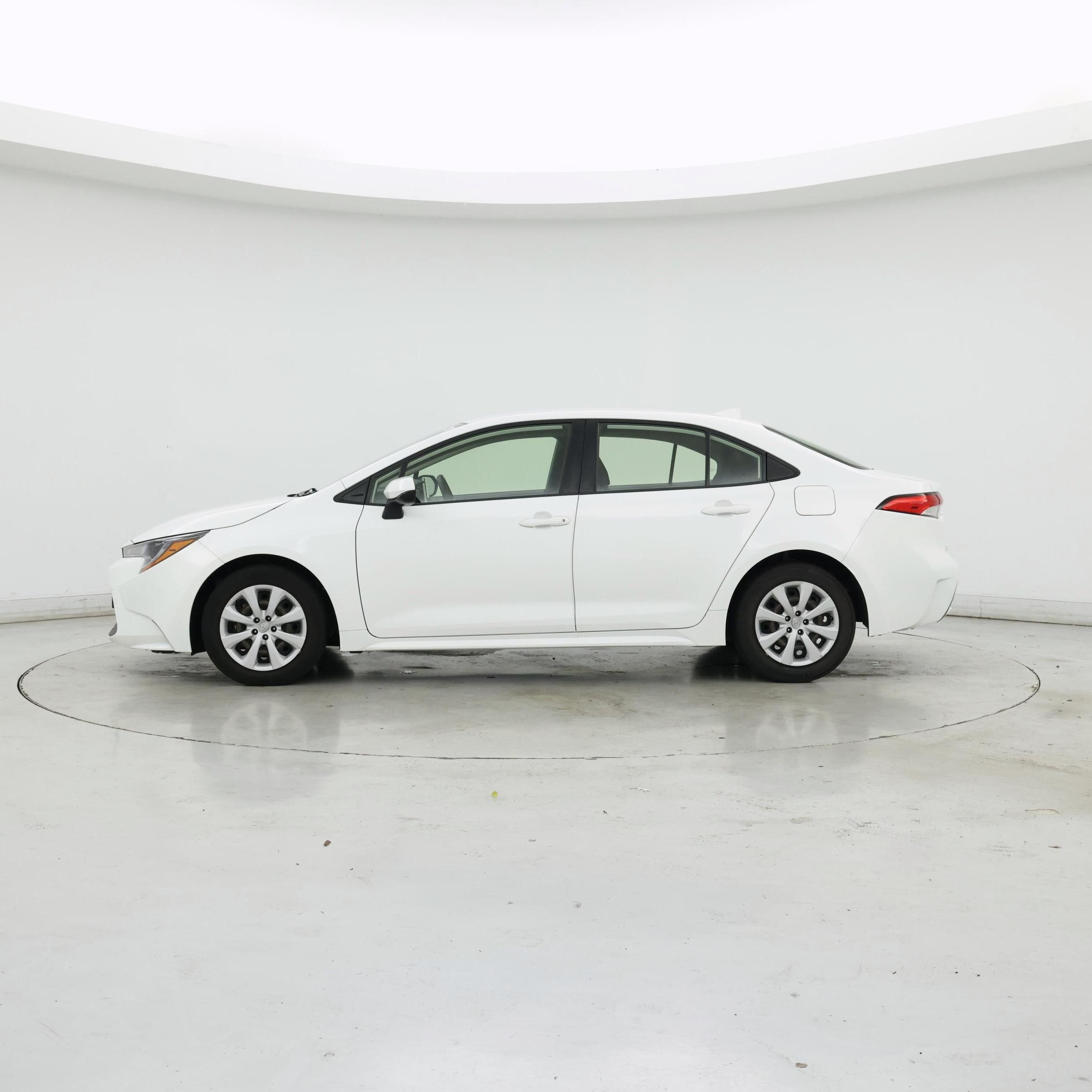 Thumbnail: 2021 Toyota Corolla - 3