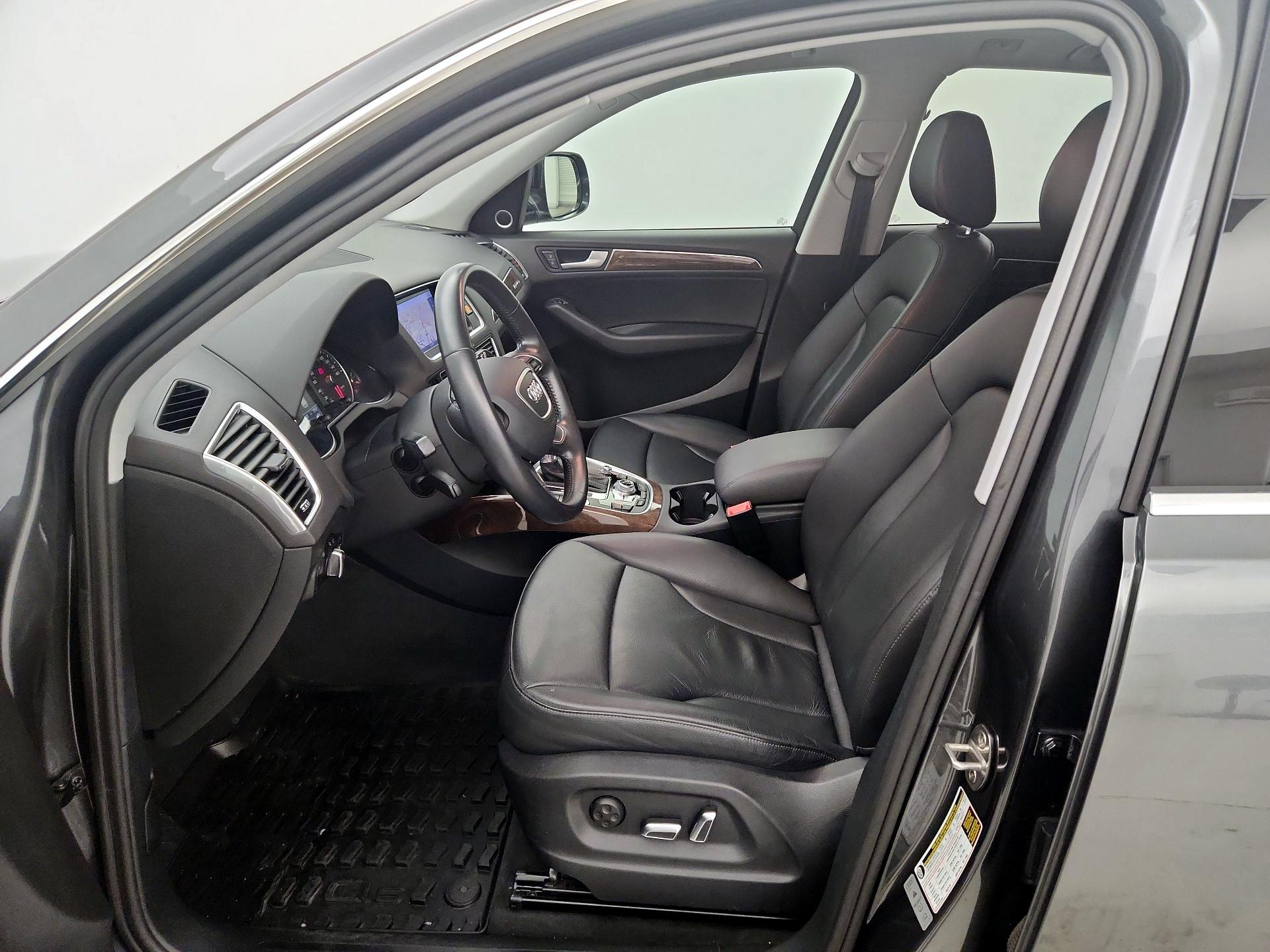 Thumbnail: 2016 Audi Q5 - 11