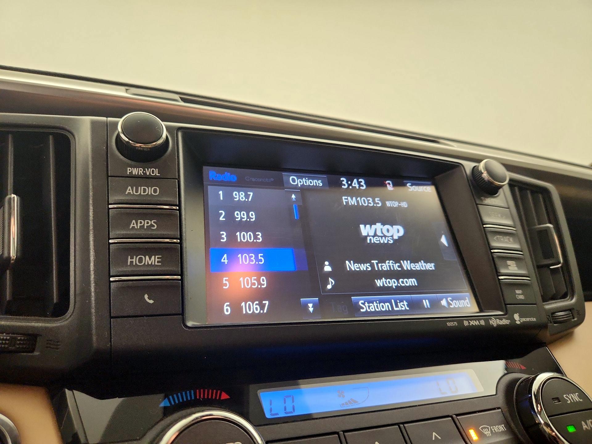 Thumbnail: 2016 Toyota RAV4 - 16