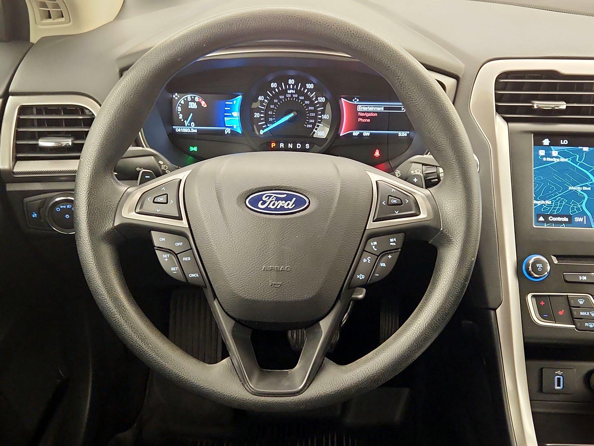 Thumbnail: 2018 Ford Fusion - 10