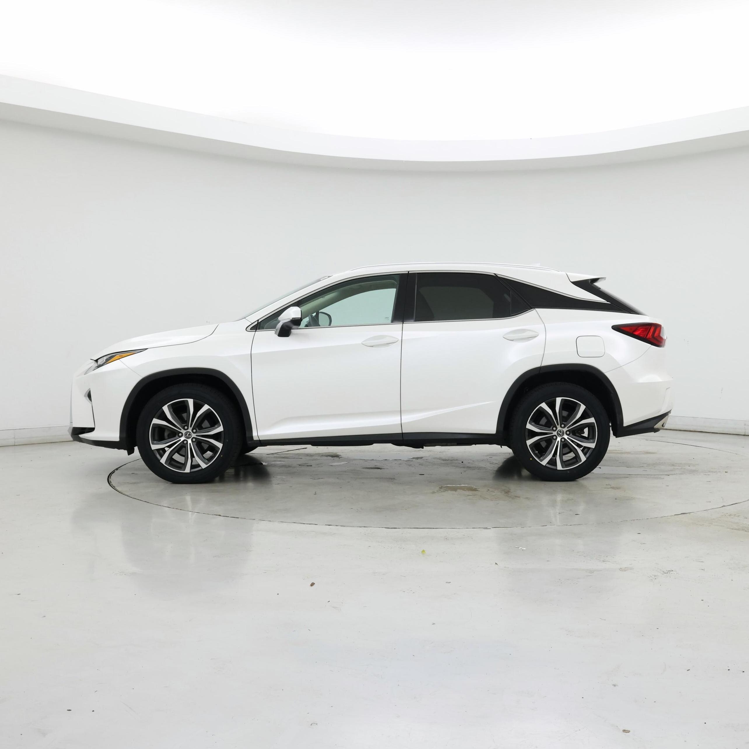 Thumbnail: 2018 Lexus RX - 3