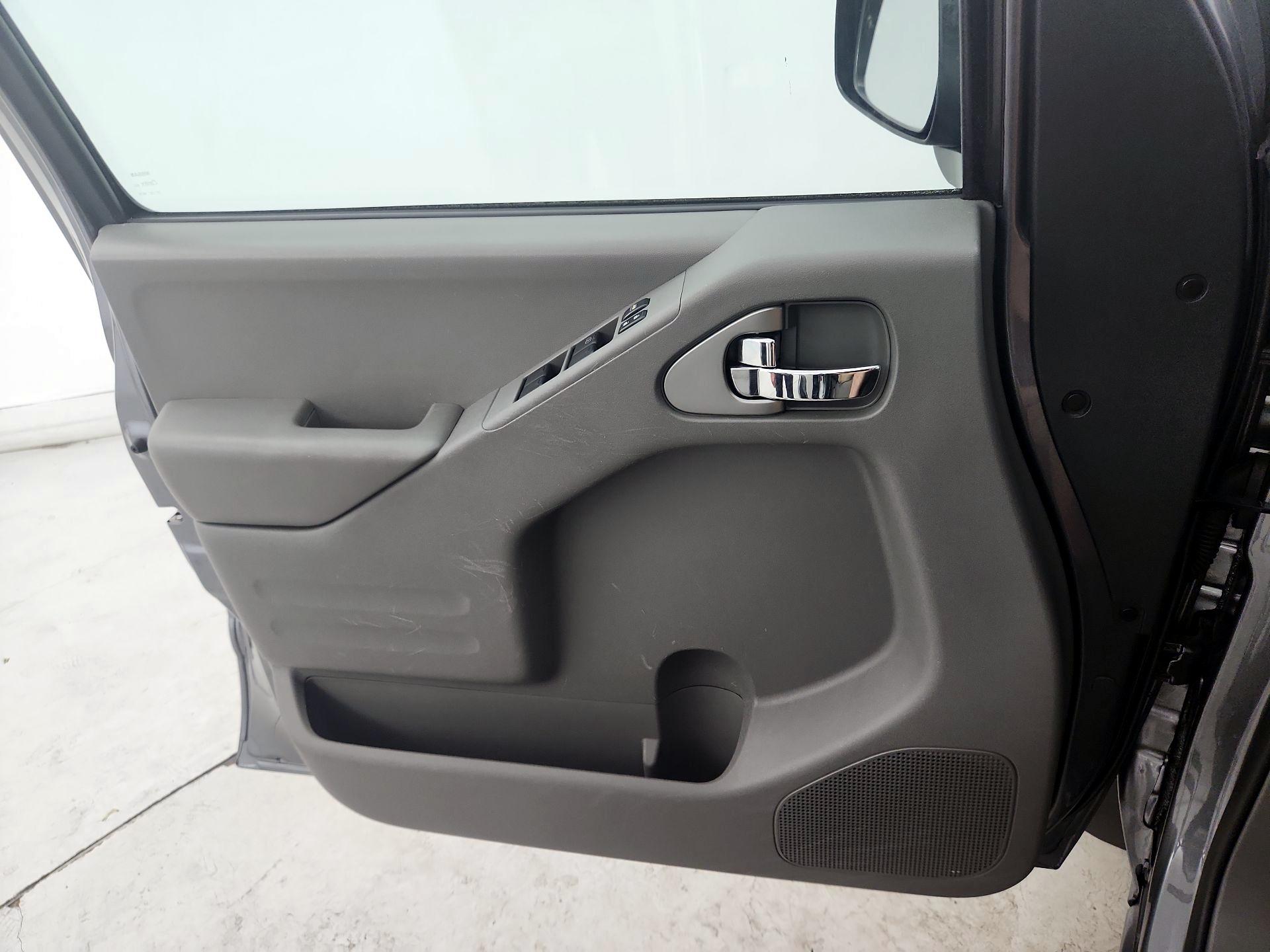 Thumbnail: 2017 Nissan Frontier - 12