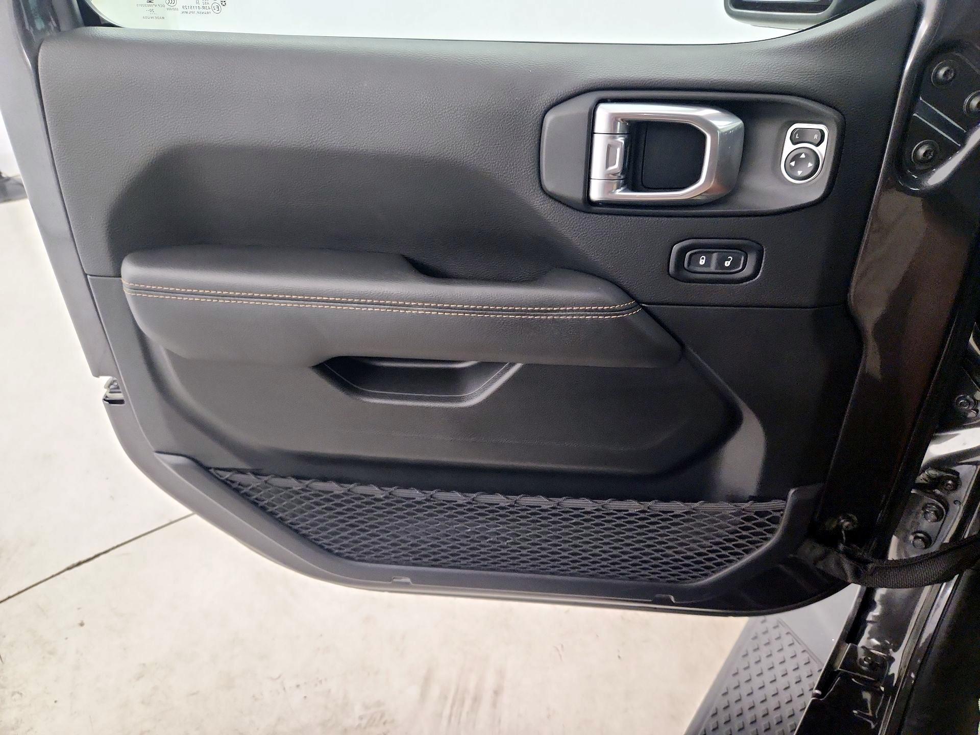 Thumbnail: 2021 Jeep Gladiator - 12