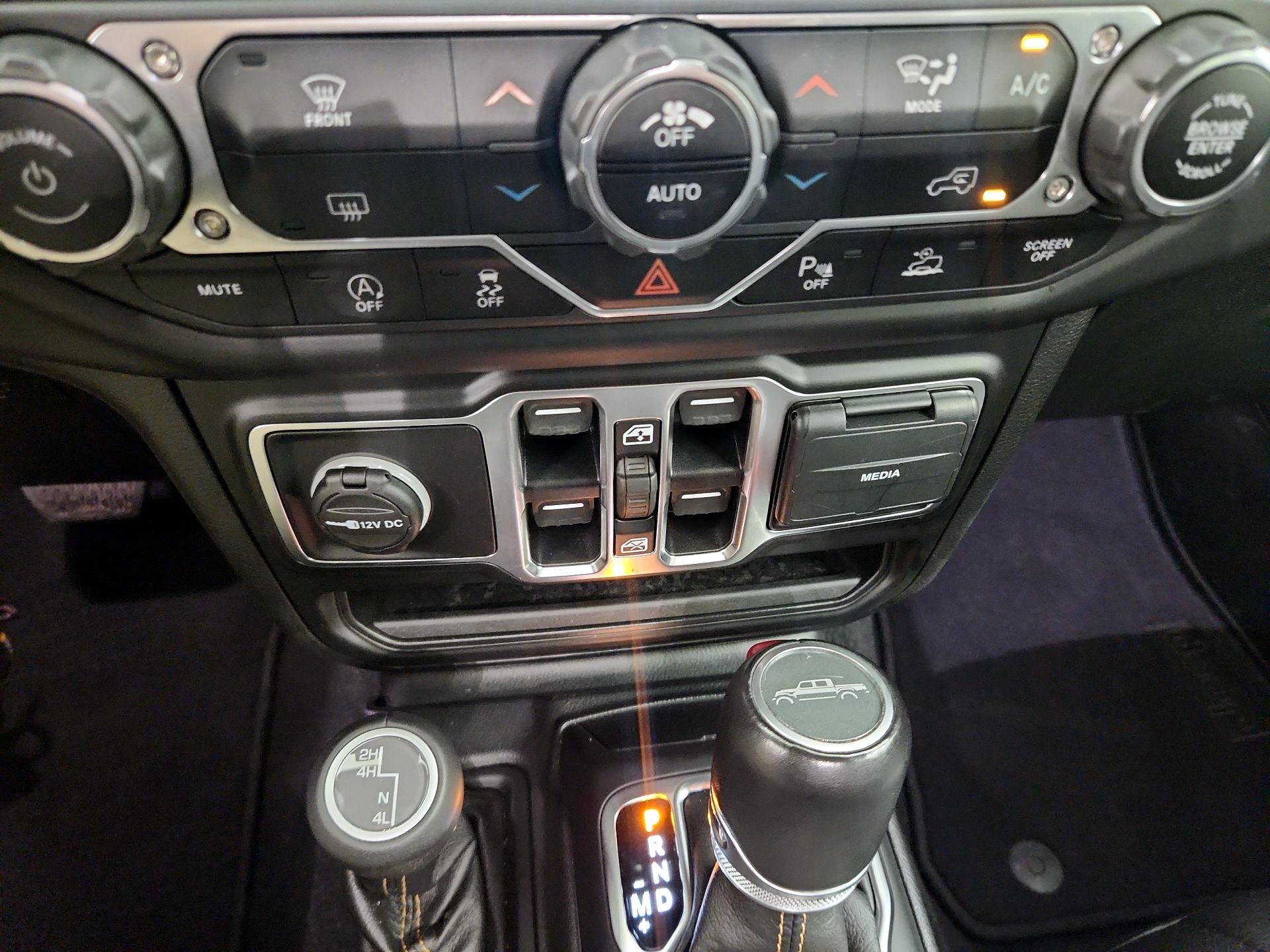 Thumbnail: 2021 Jeep Gladiator - 17