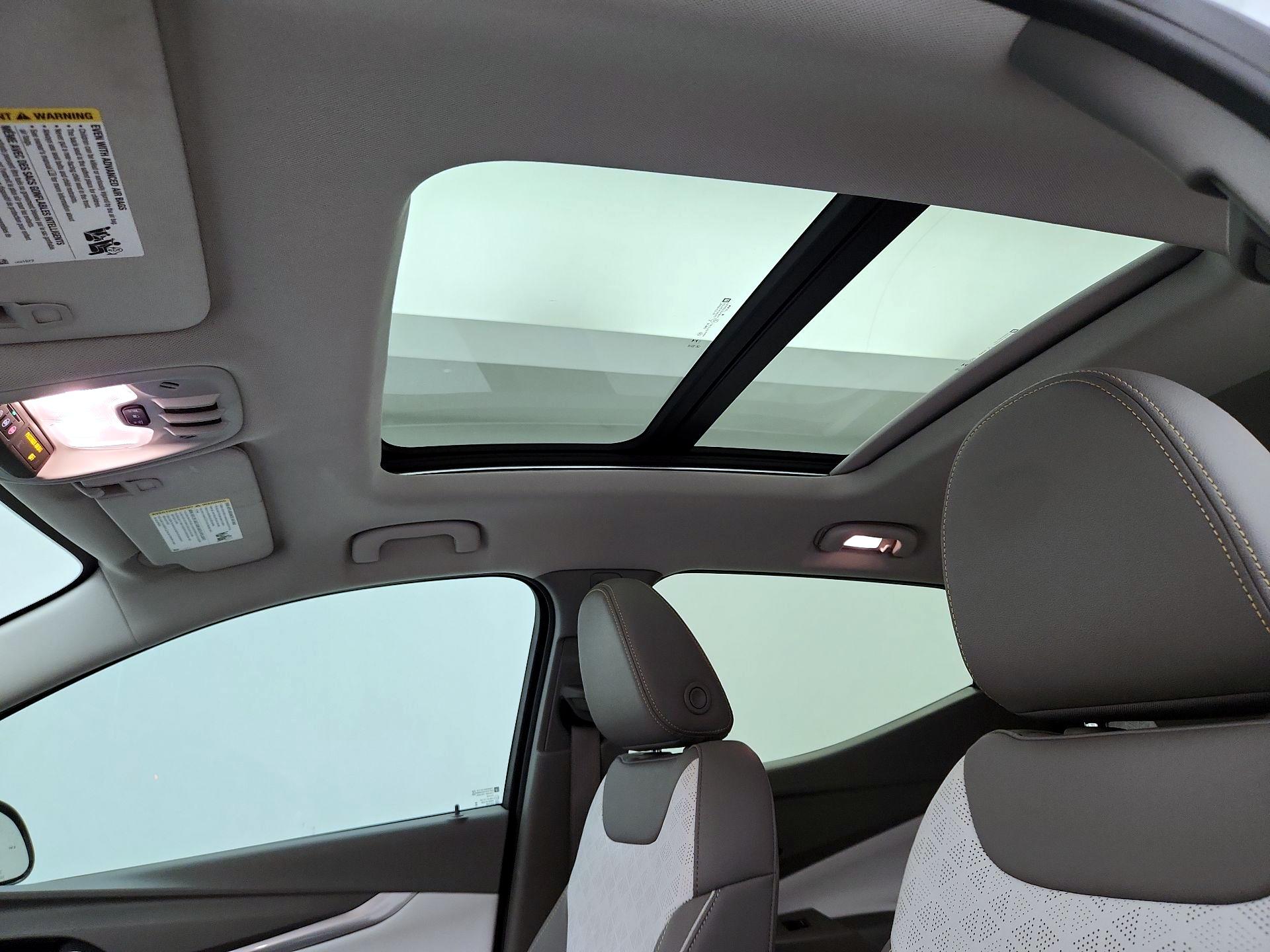 Thumbnail: 2023 Chevrolet Bolt EUV - 20