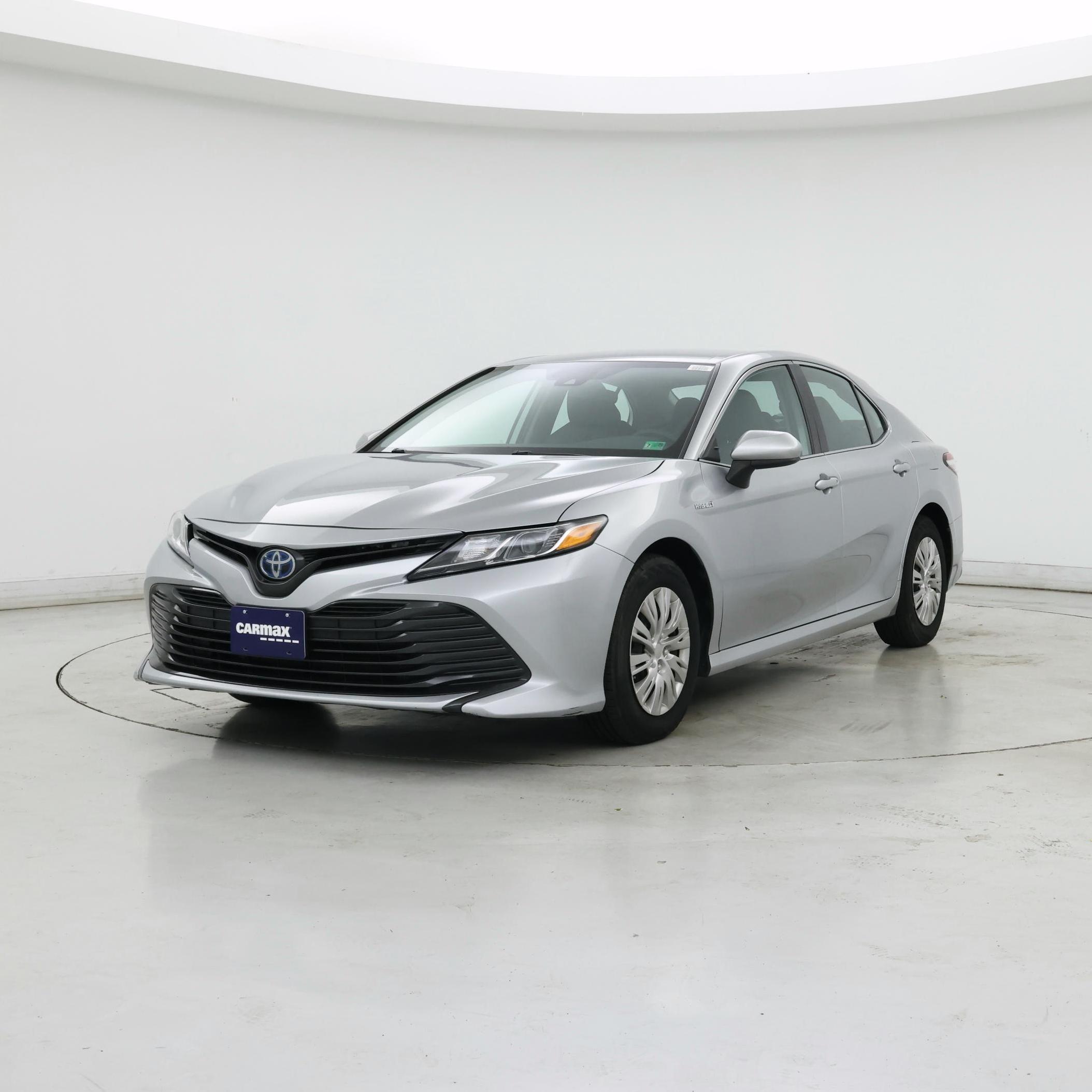 Thumbnail: 2019 Toyota Camry - 4