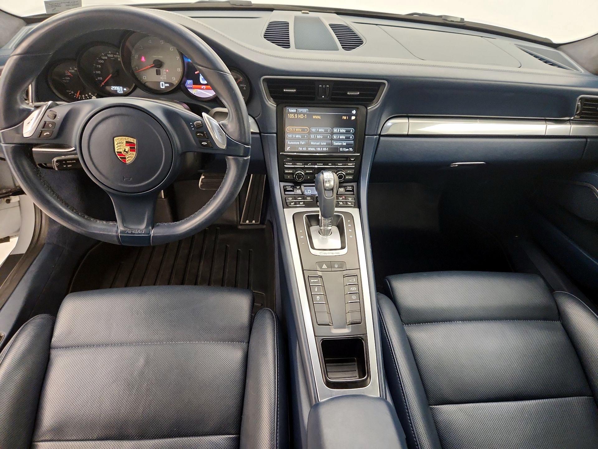 Thumbnail: 2014 Porsche 911 - 9