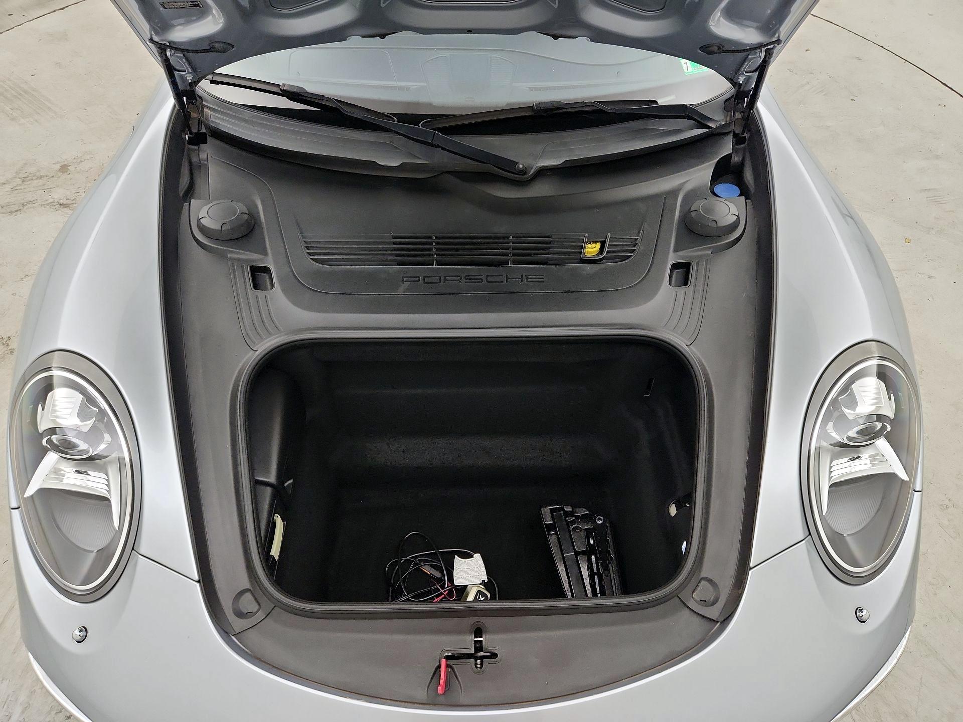 Thumbnail: 2014 Porsche 911 - 20