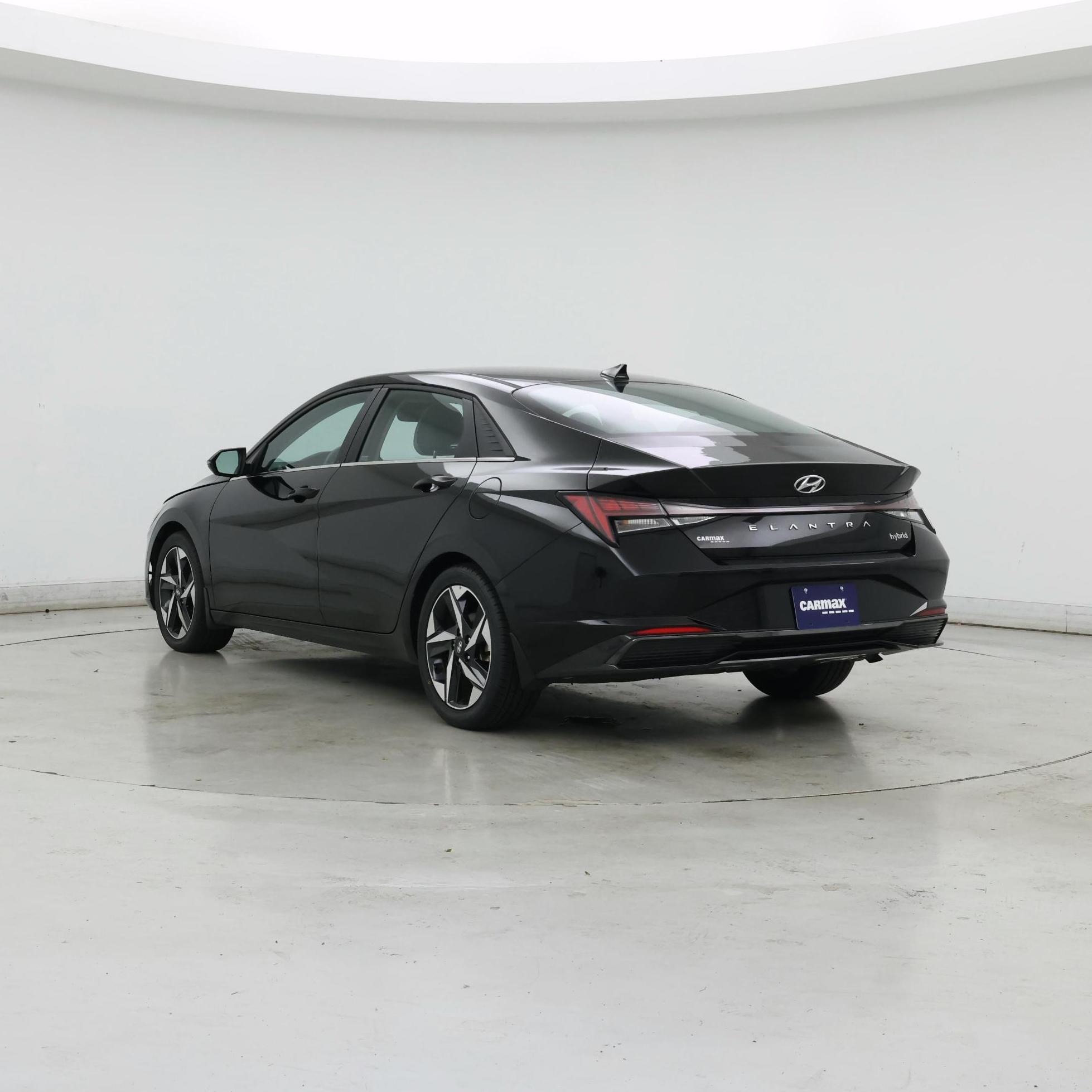 Thumbnail: 2022 Hyundai Elantra - 2