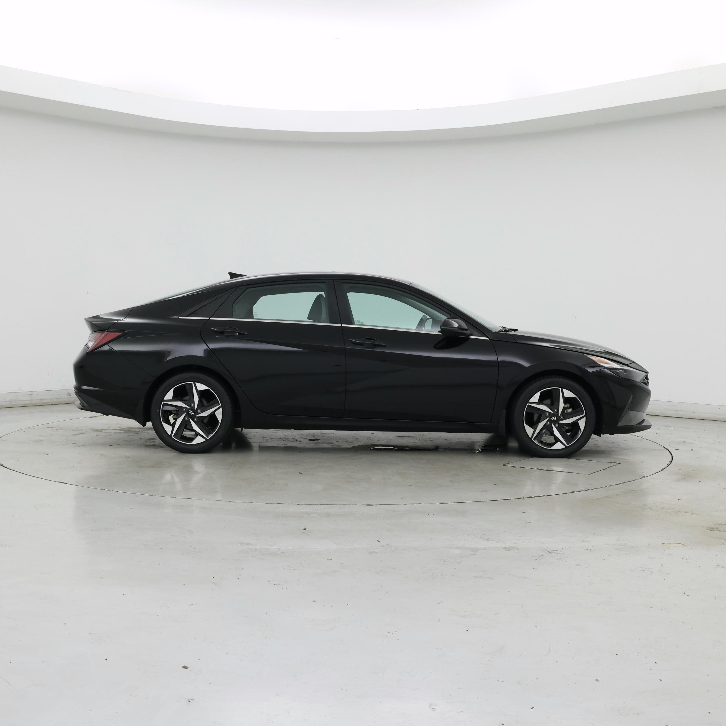 Thumbnail: 2022 Hyundai Elantra - 7