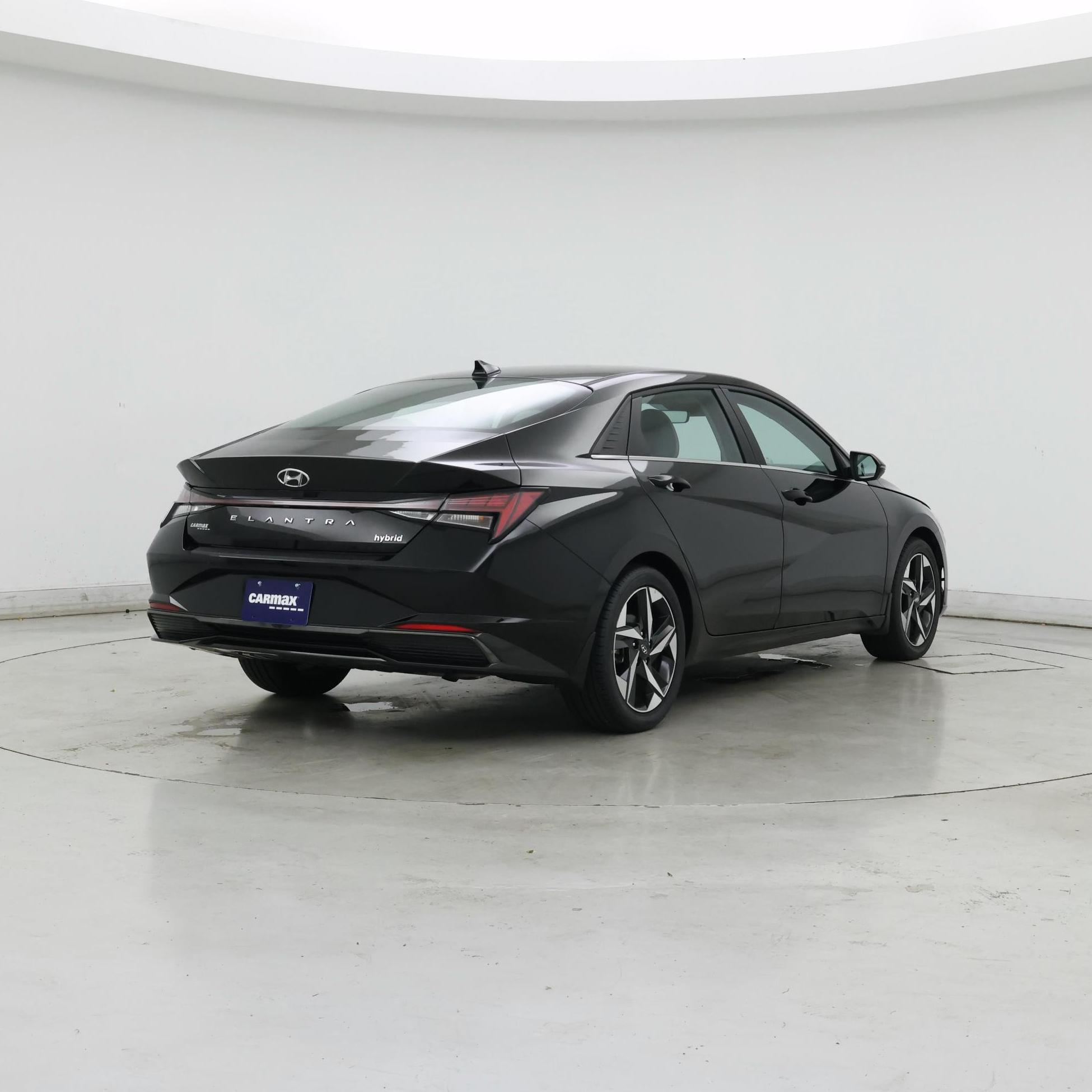 Thumbnail: 2022 Hyundai Elantra - 8