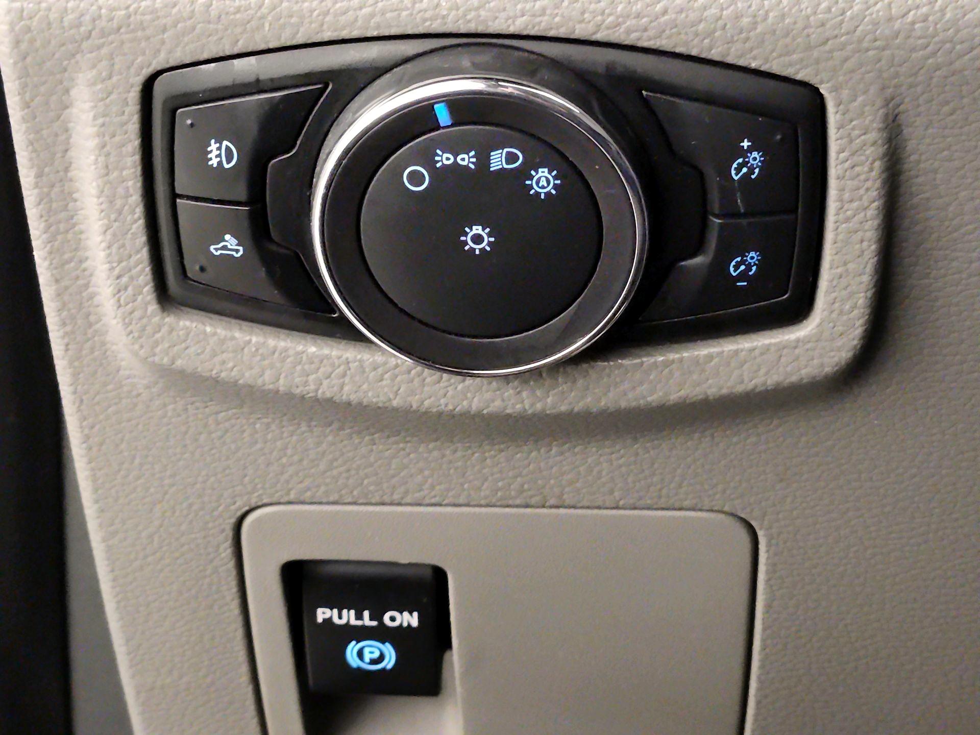 Thumbnail: 2015 Ford F-150 - 13