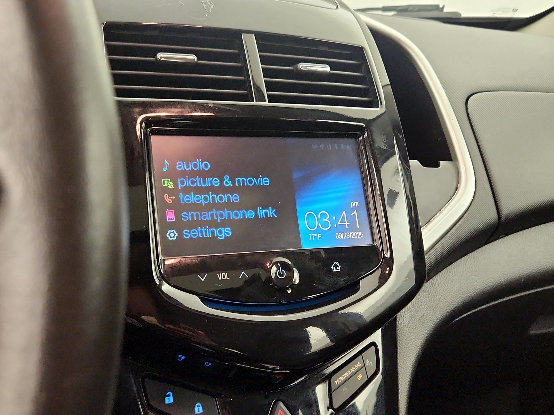 Thumbnail: 2014 Chevrolet Sonic - 14