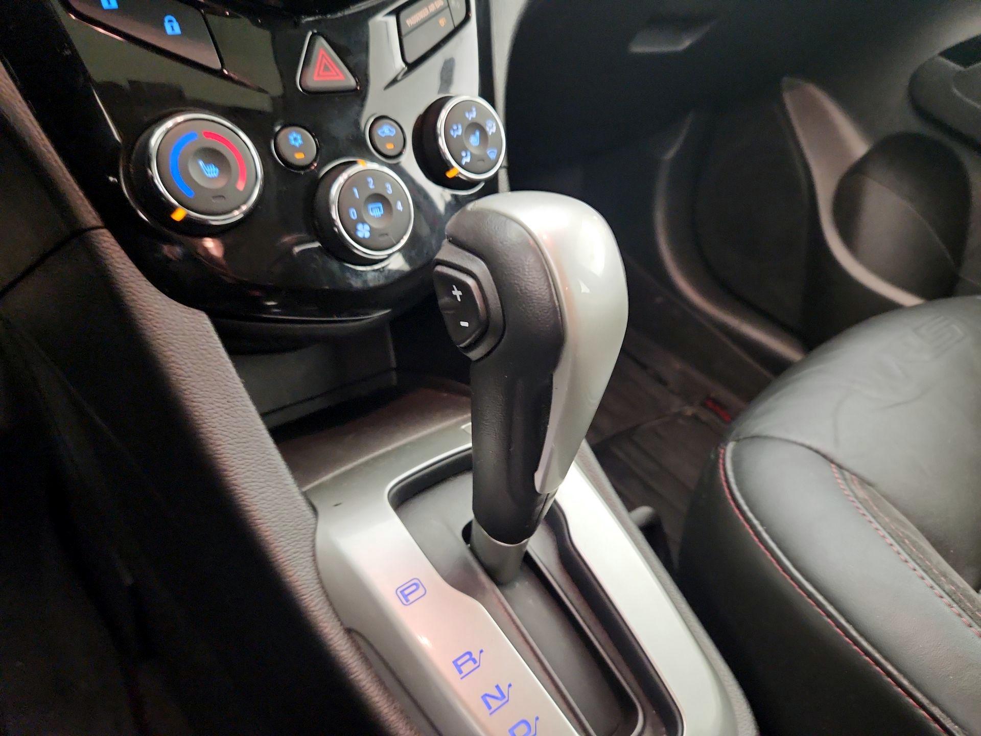 Thumbnail: 2014 Chevrolet Sonic - 18